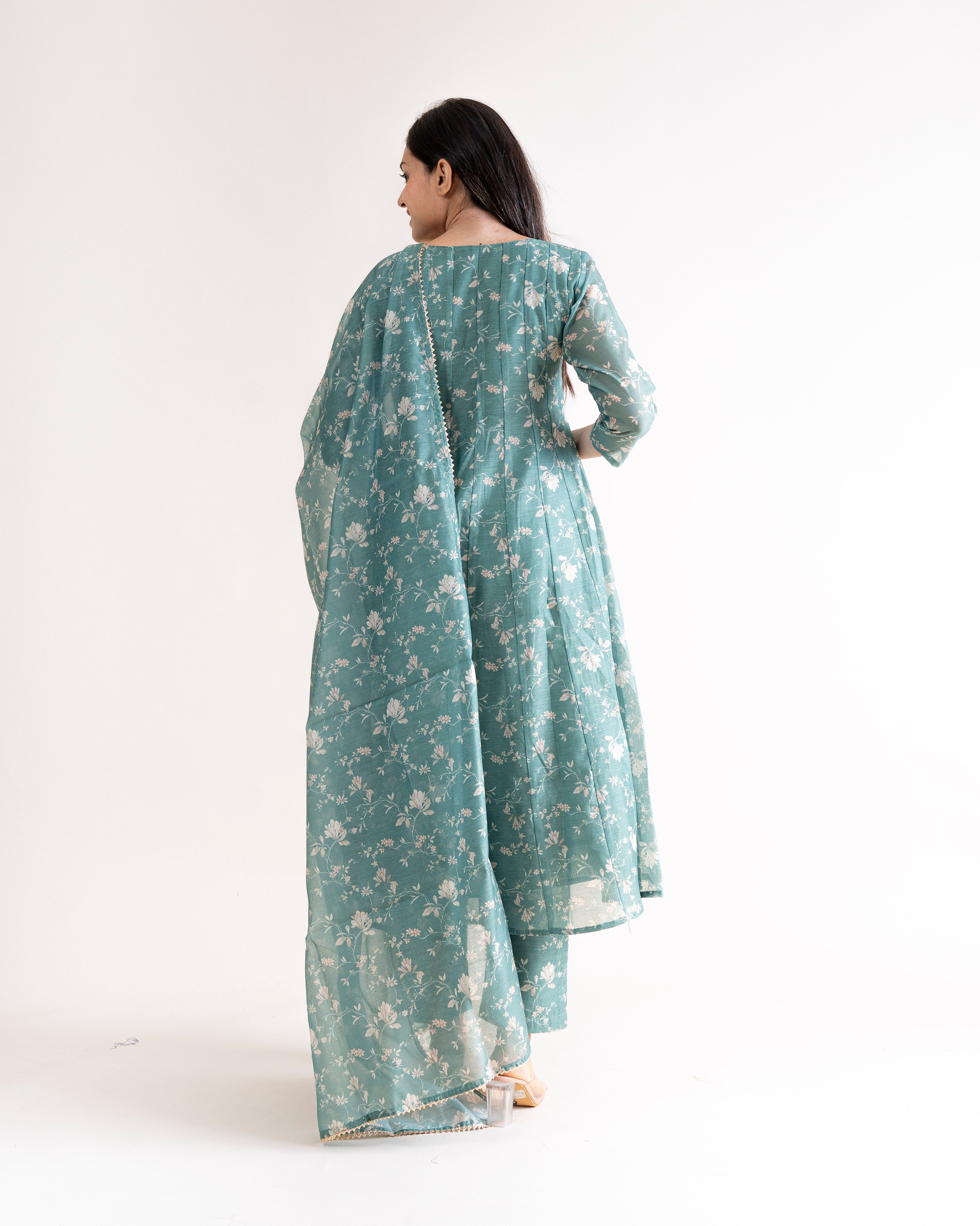 kali β kurta, pants & dupatta