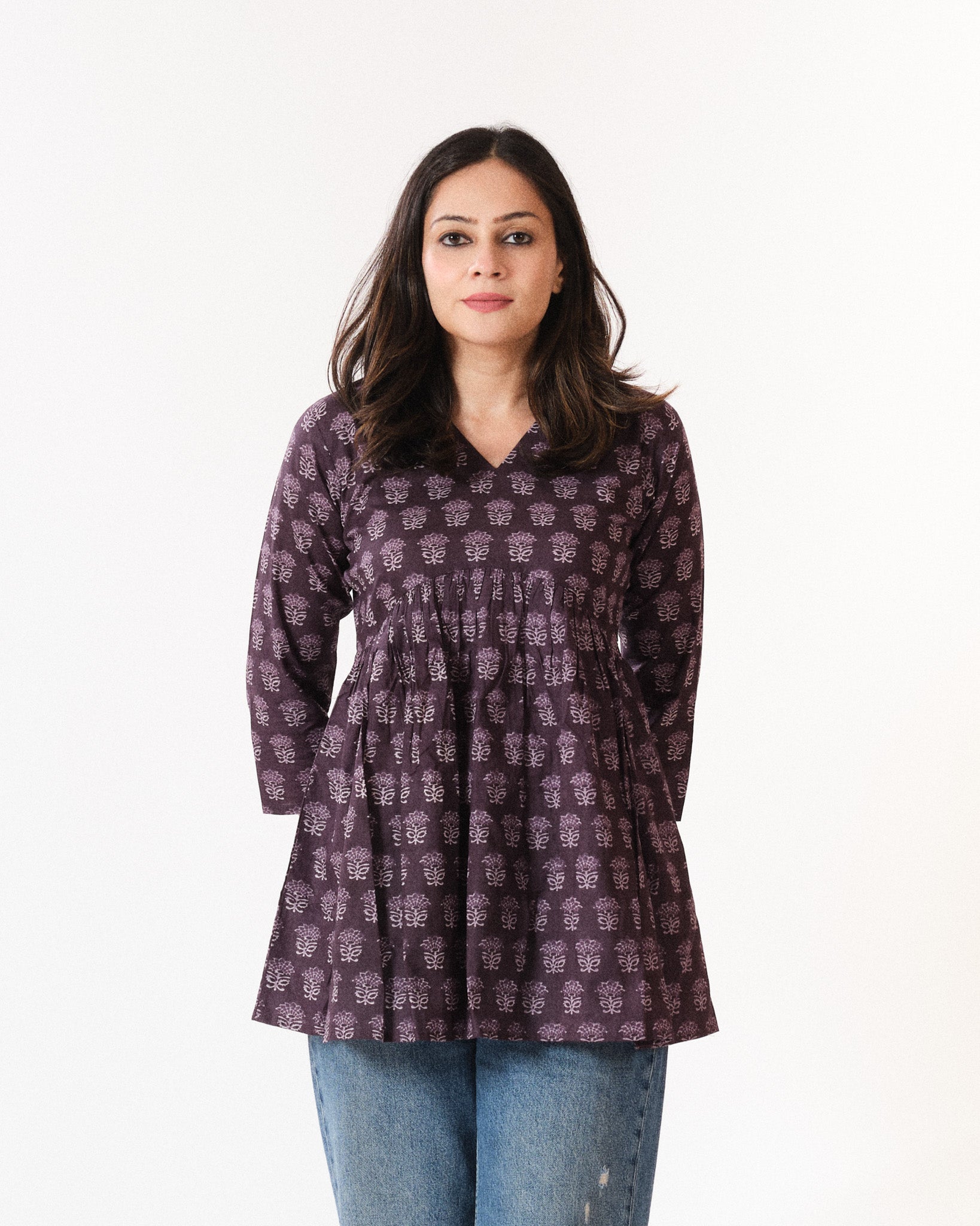 mahira β short top
