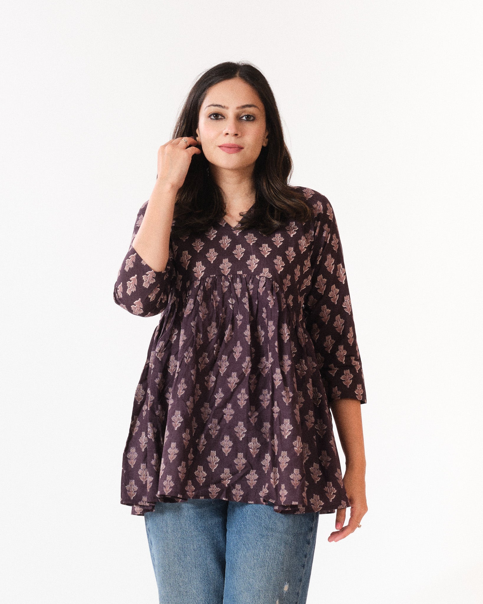 aria — short top