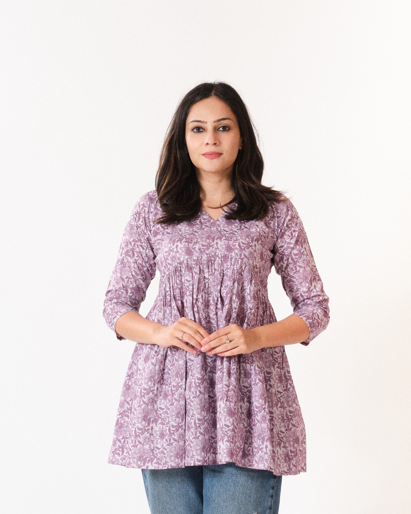 juhi — short top