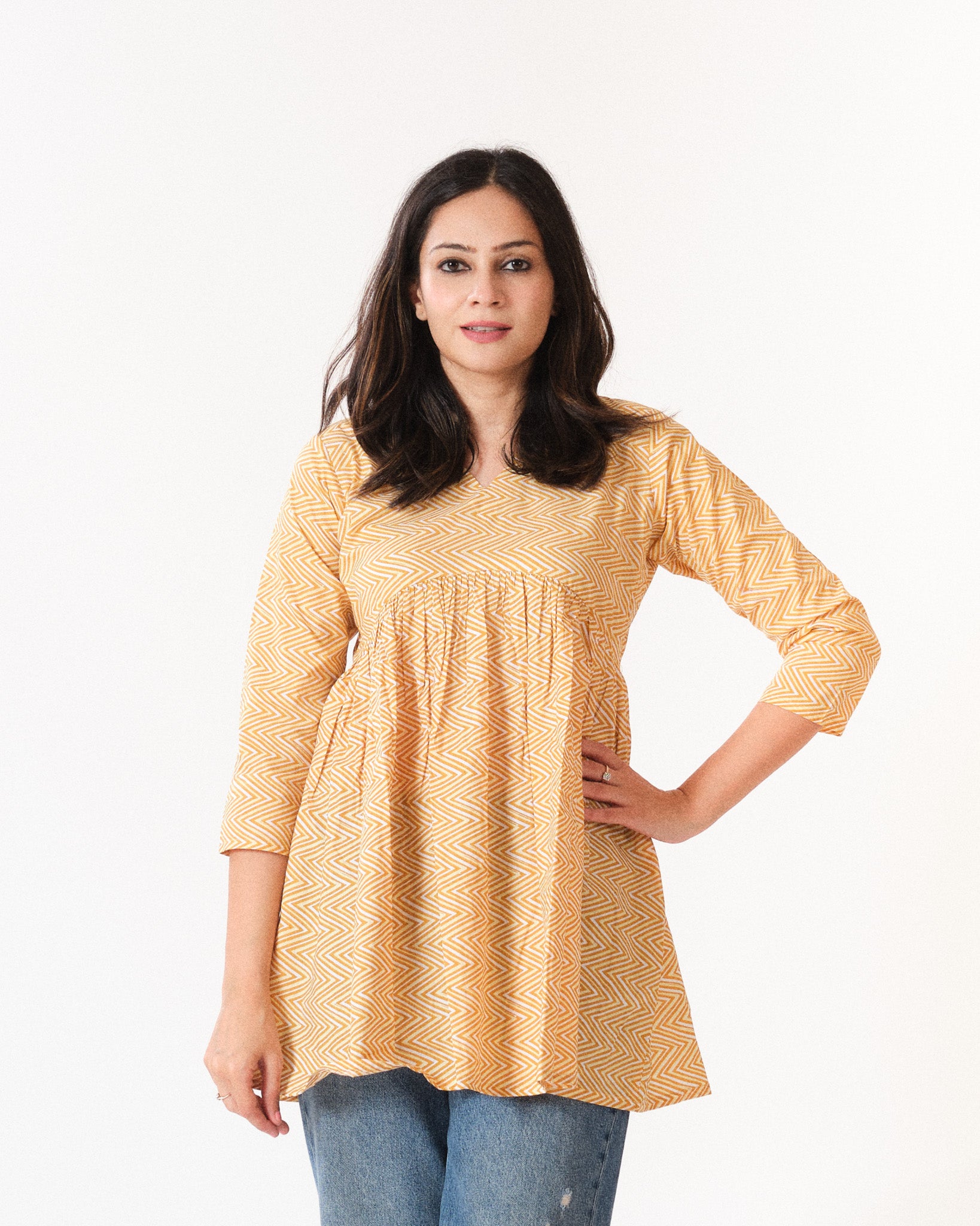 unnati β short top