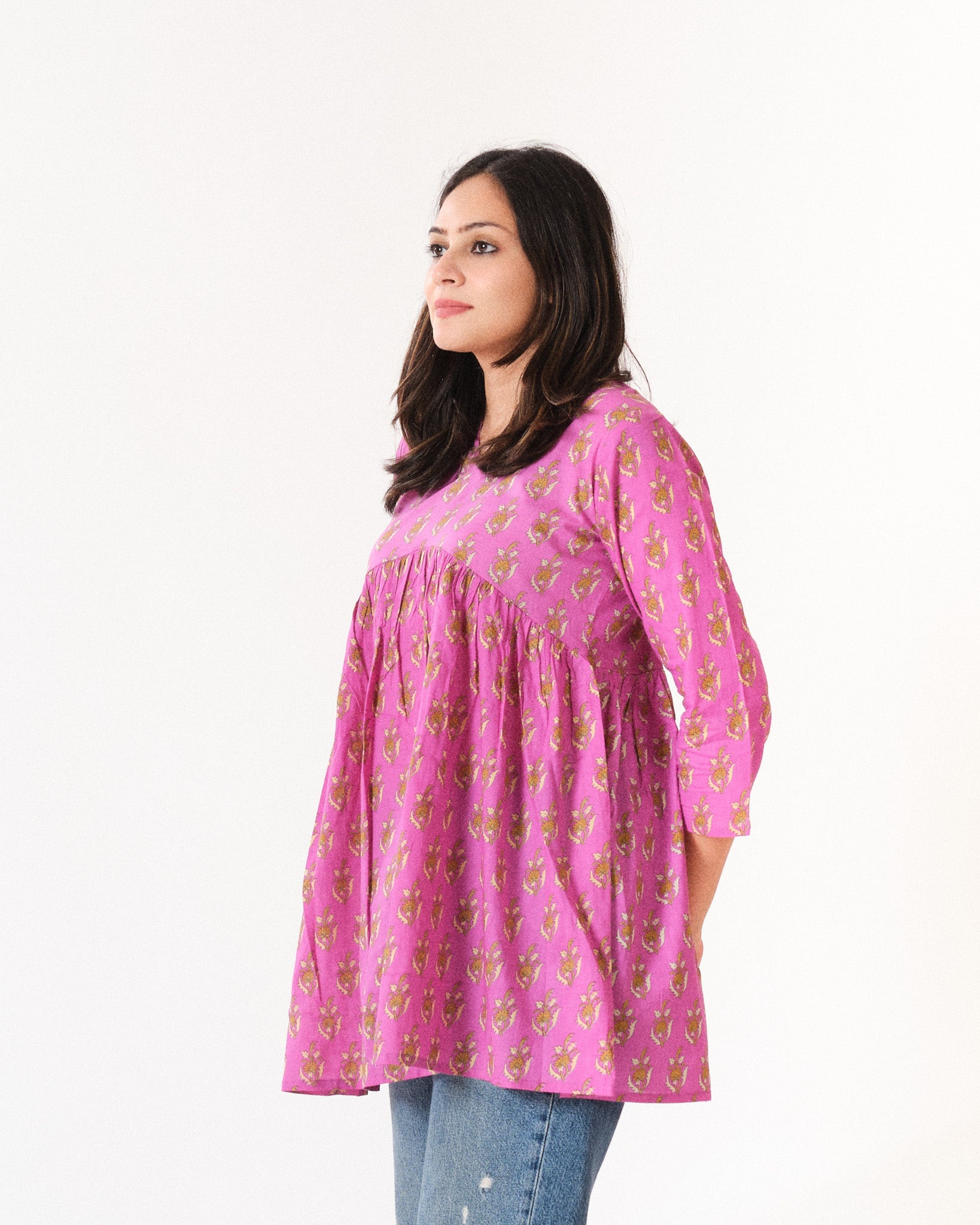aashvi β short top