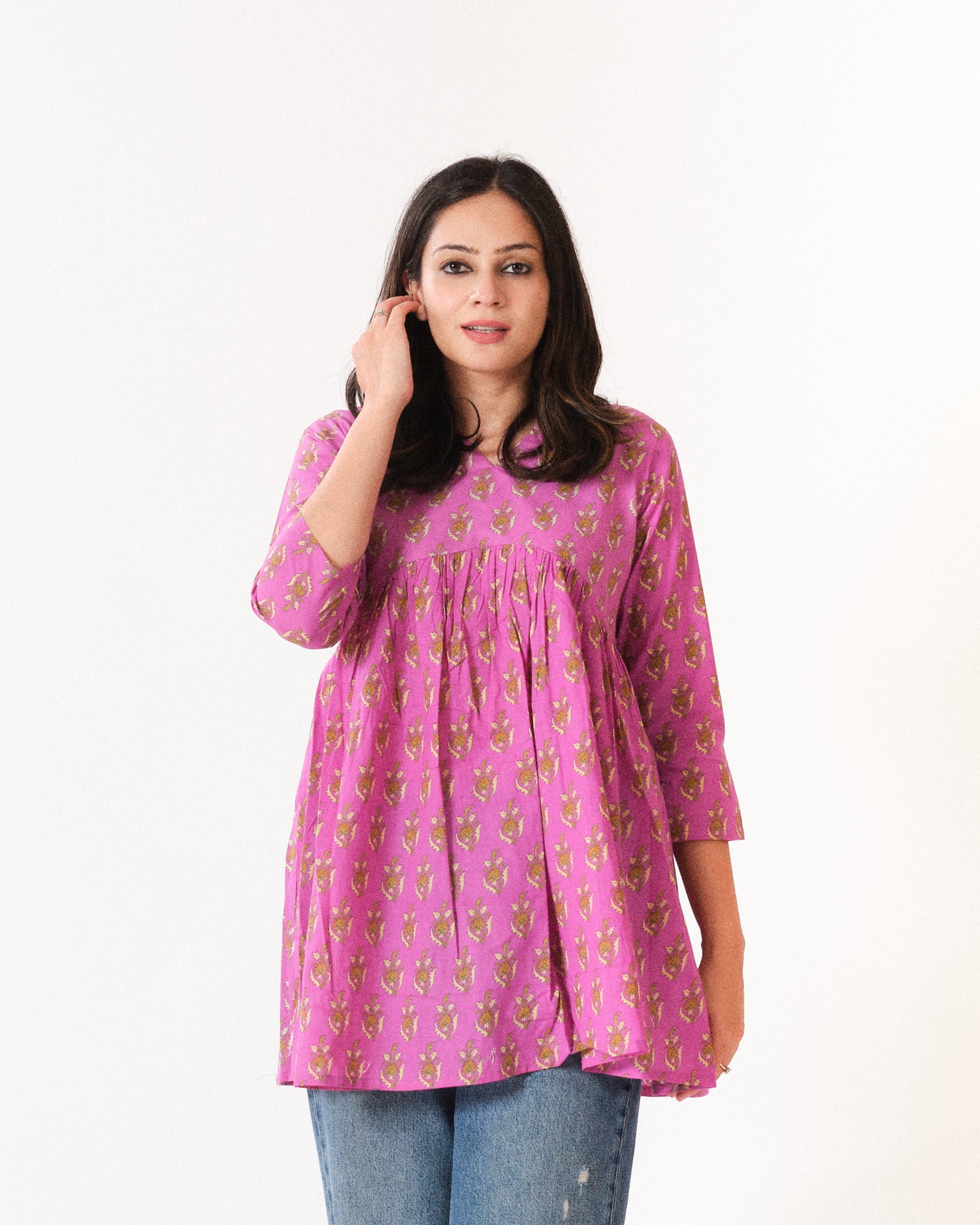 aashvi β short top