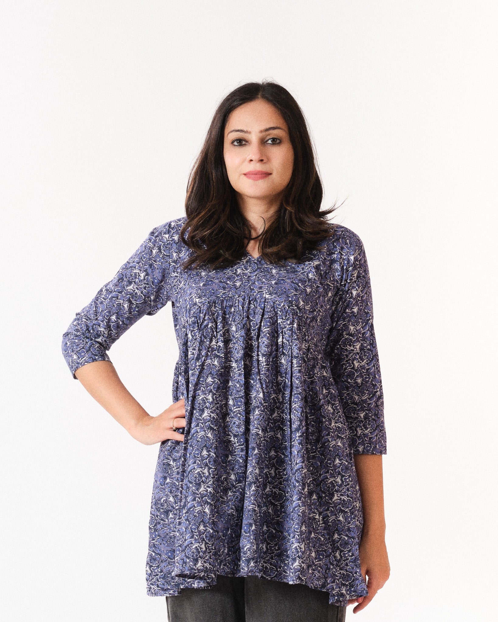 medha β short top
