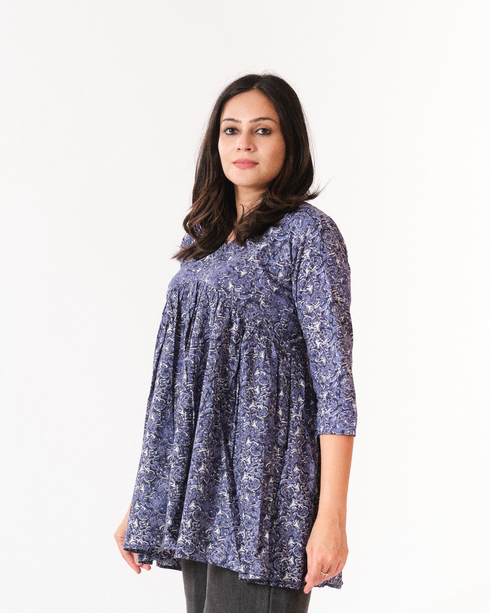 medha β short top