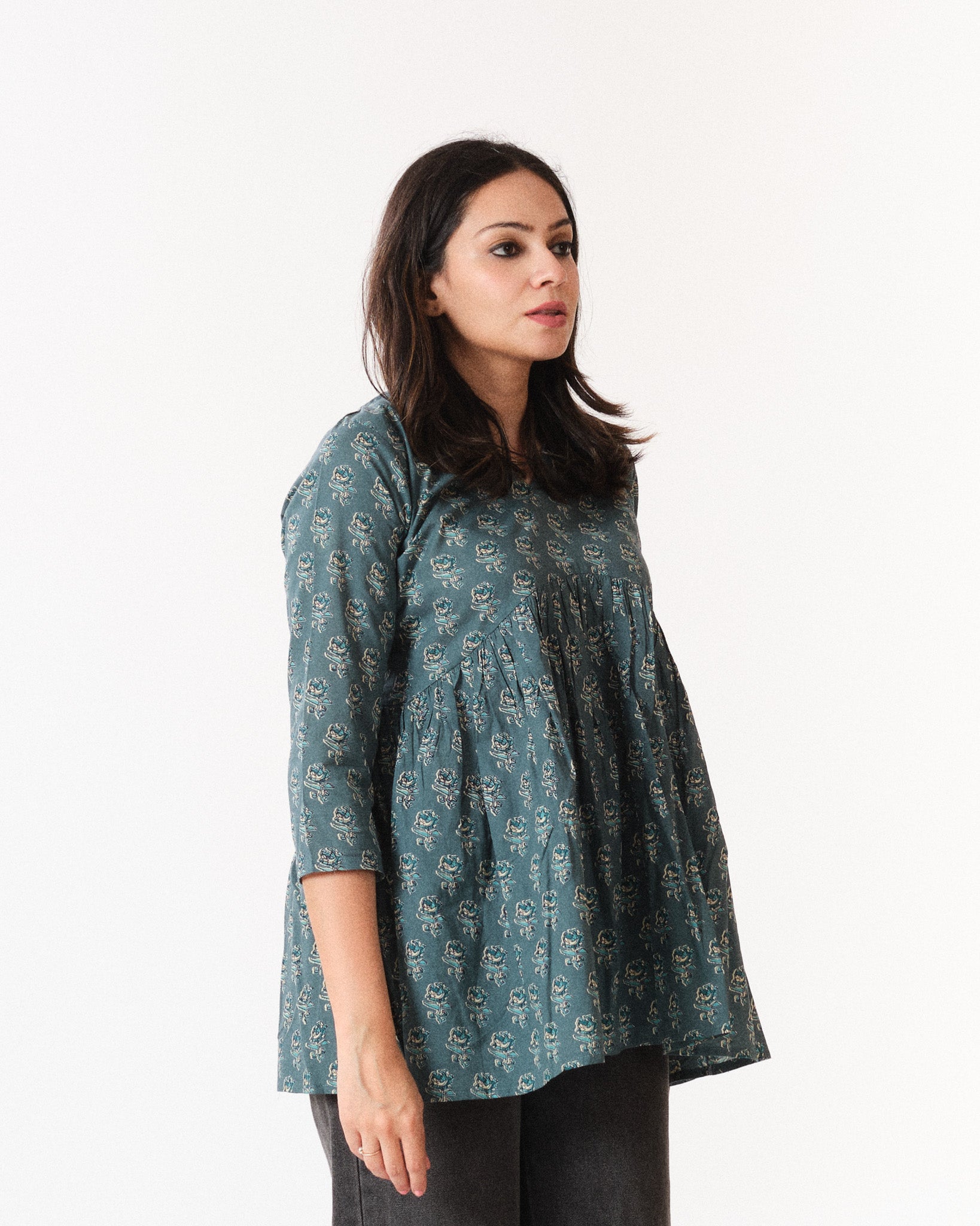 kashvi β short top