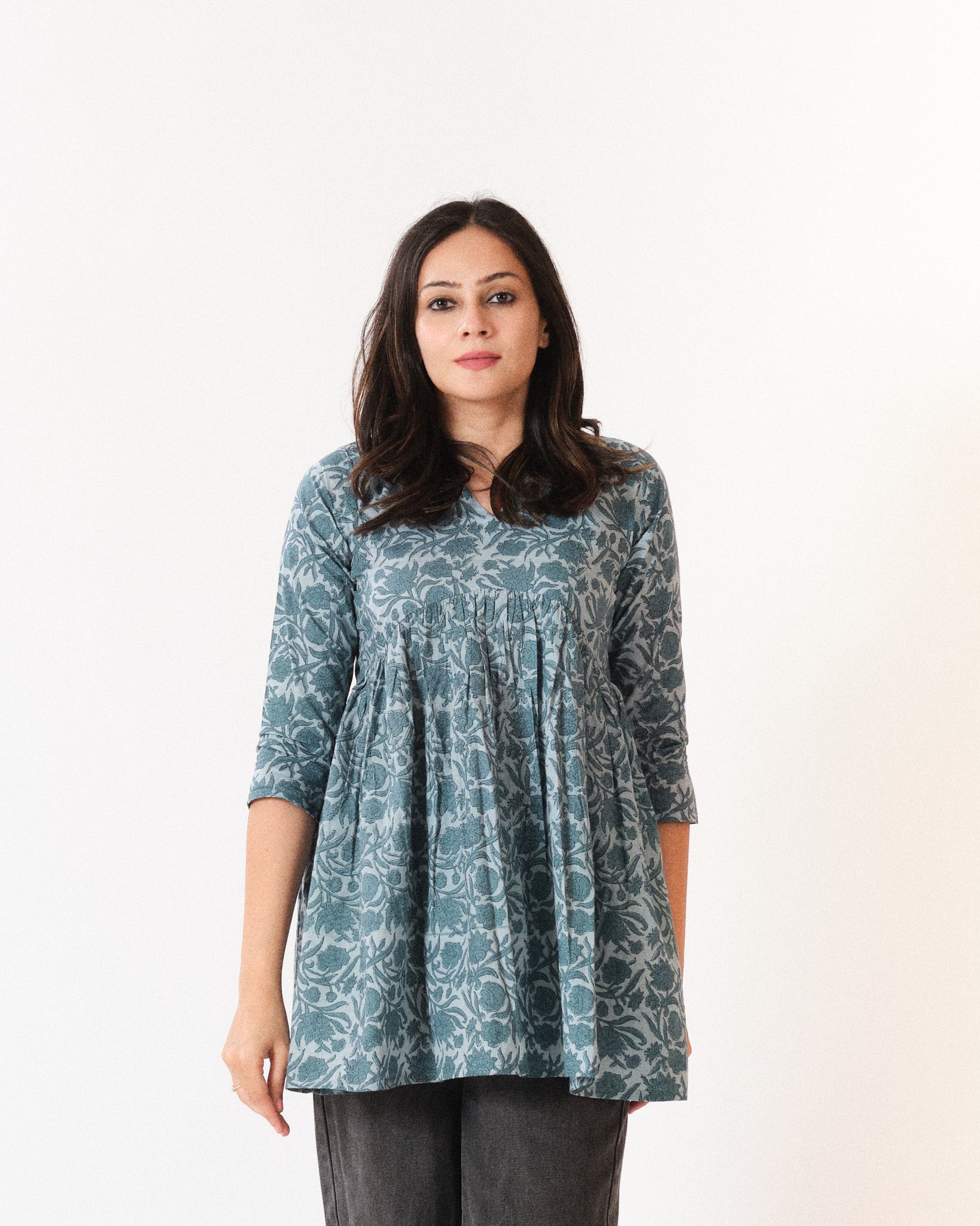 aadhya — short top