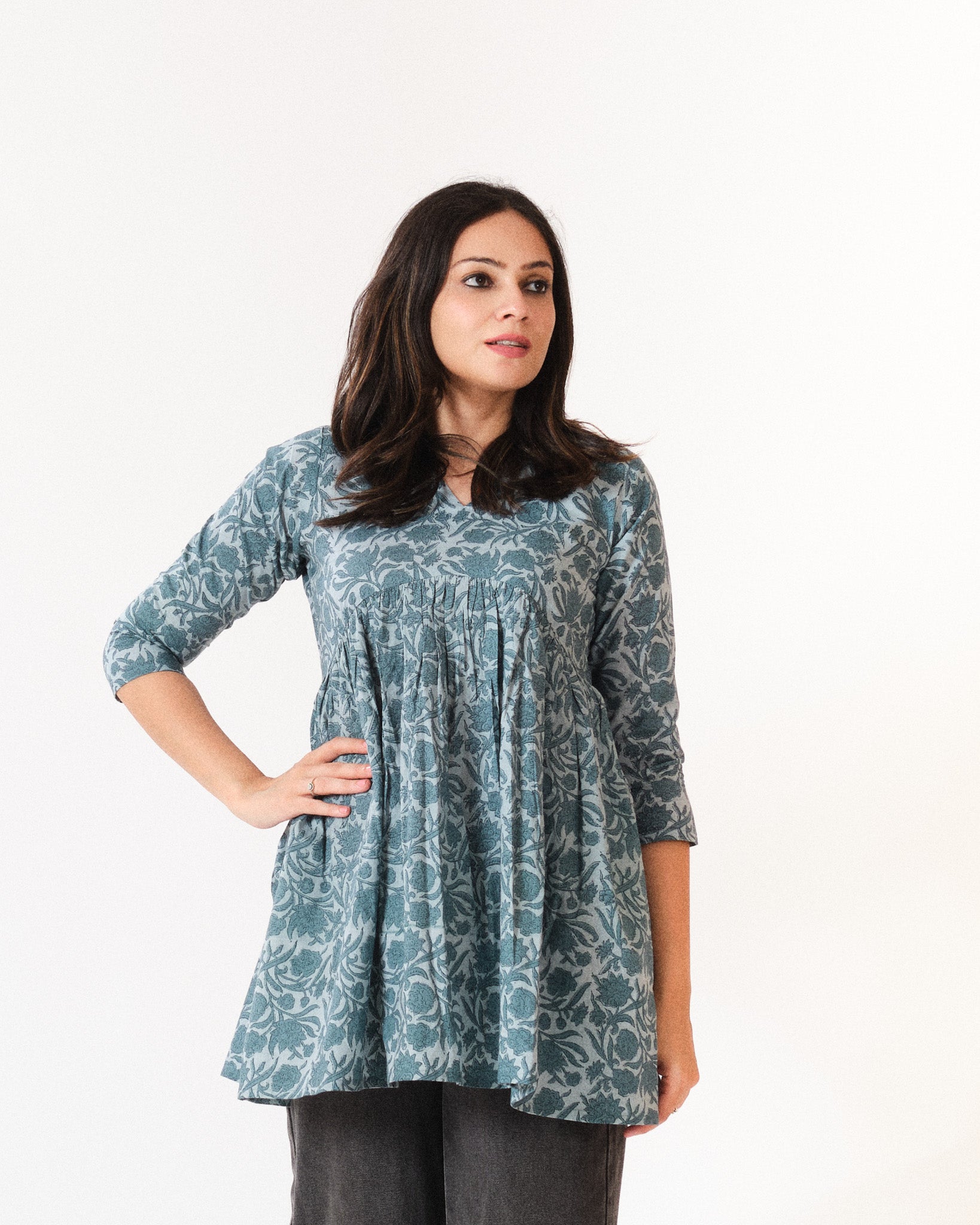 aadhya — short top