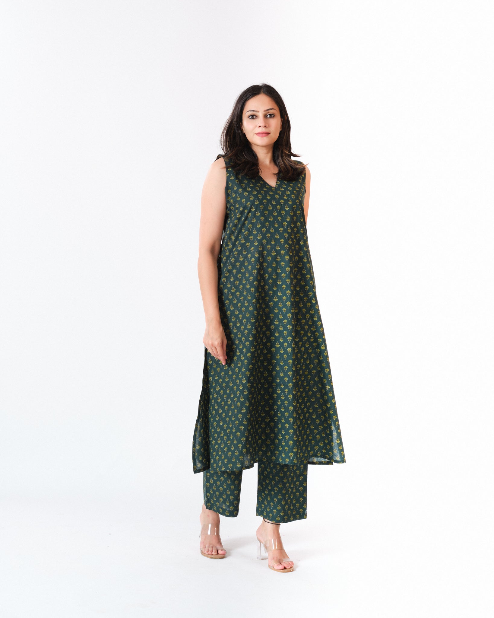 veena β kurta & pants