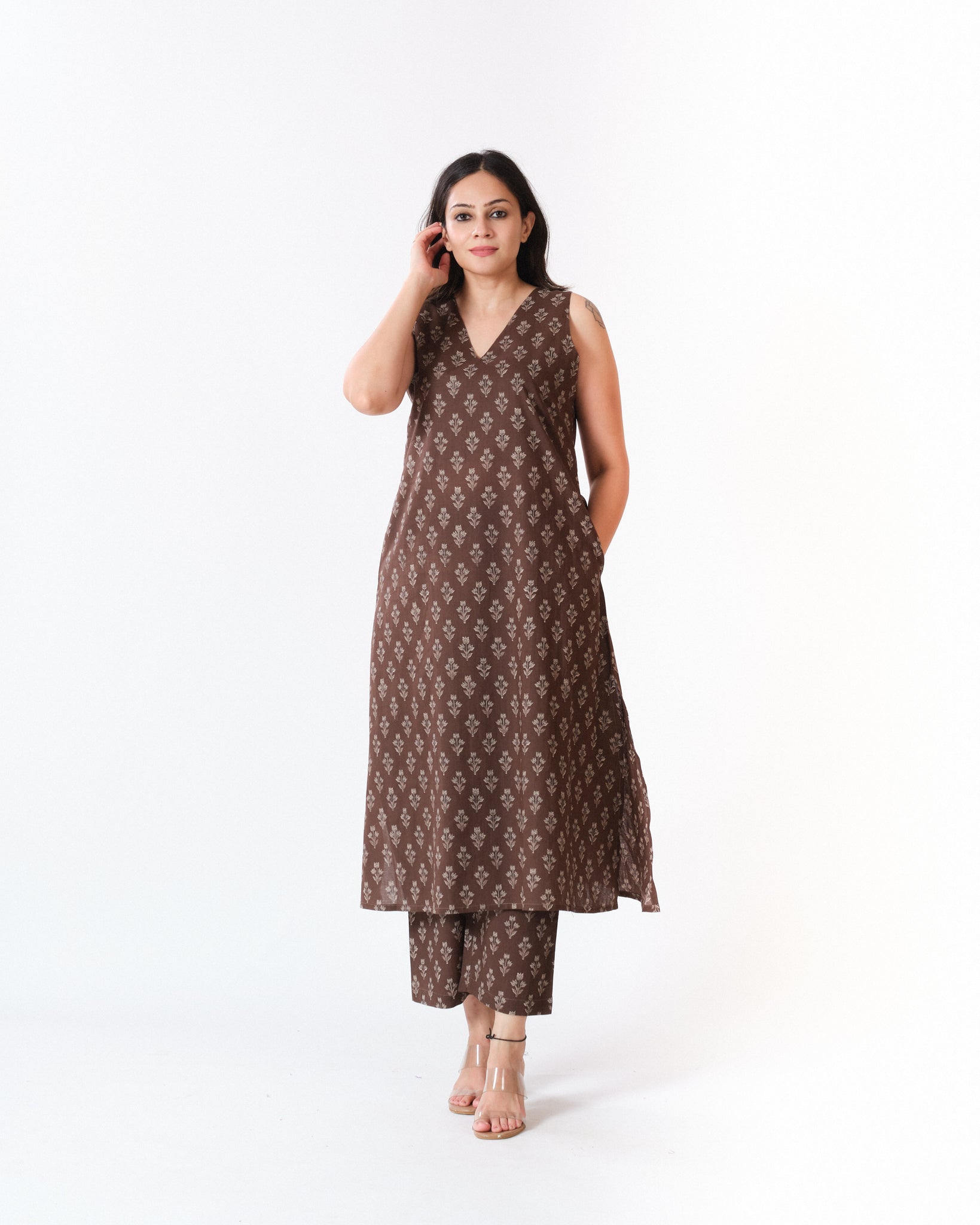 vaari β kurta & pants