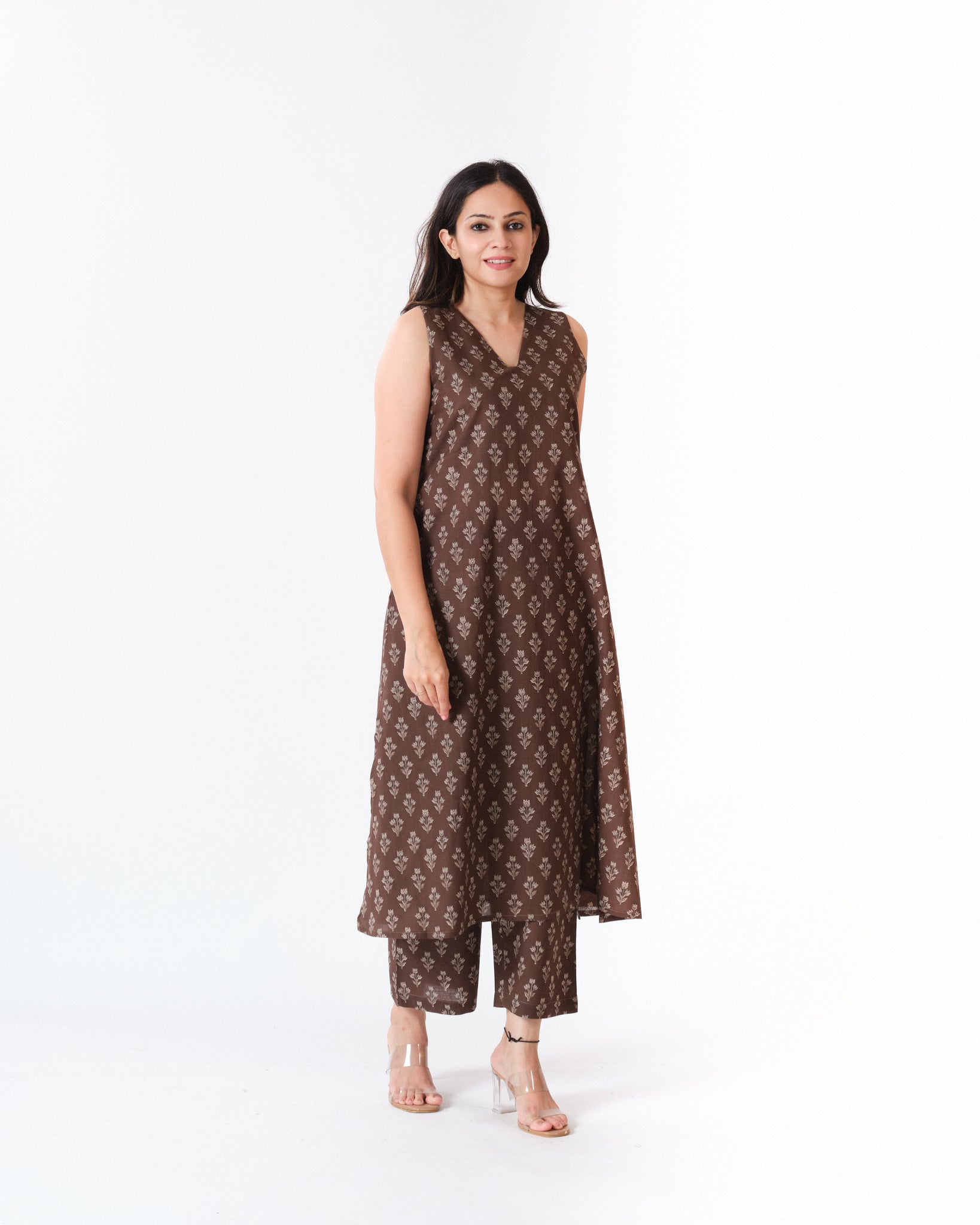 vaari β kurta & pants