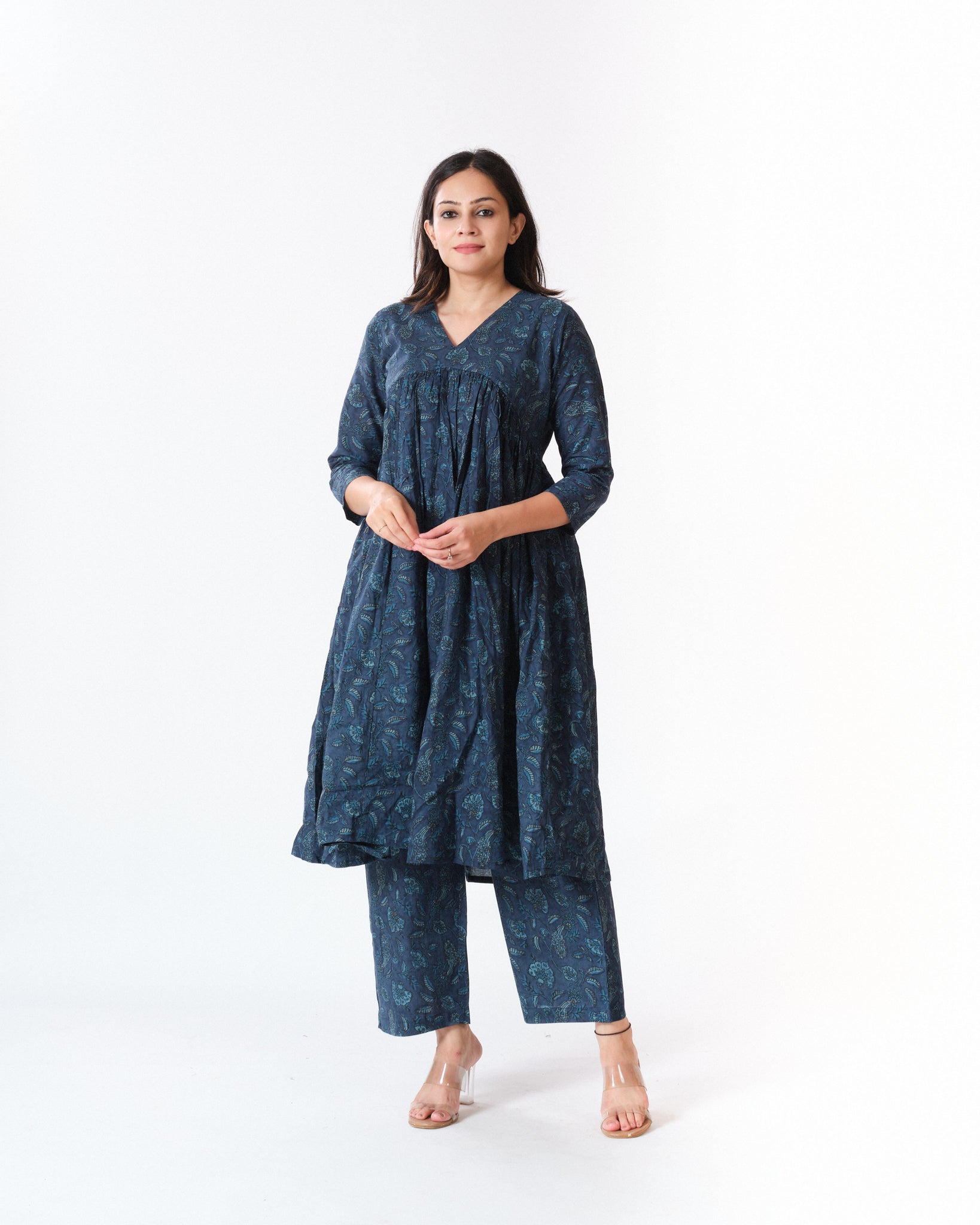 tarani β kurta & pants