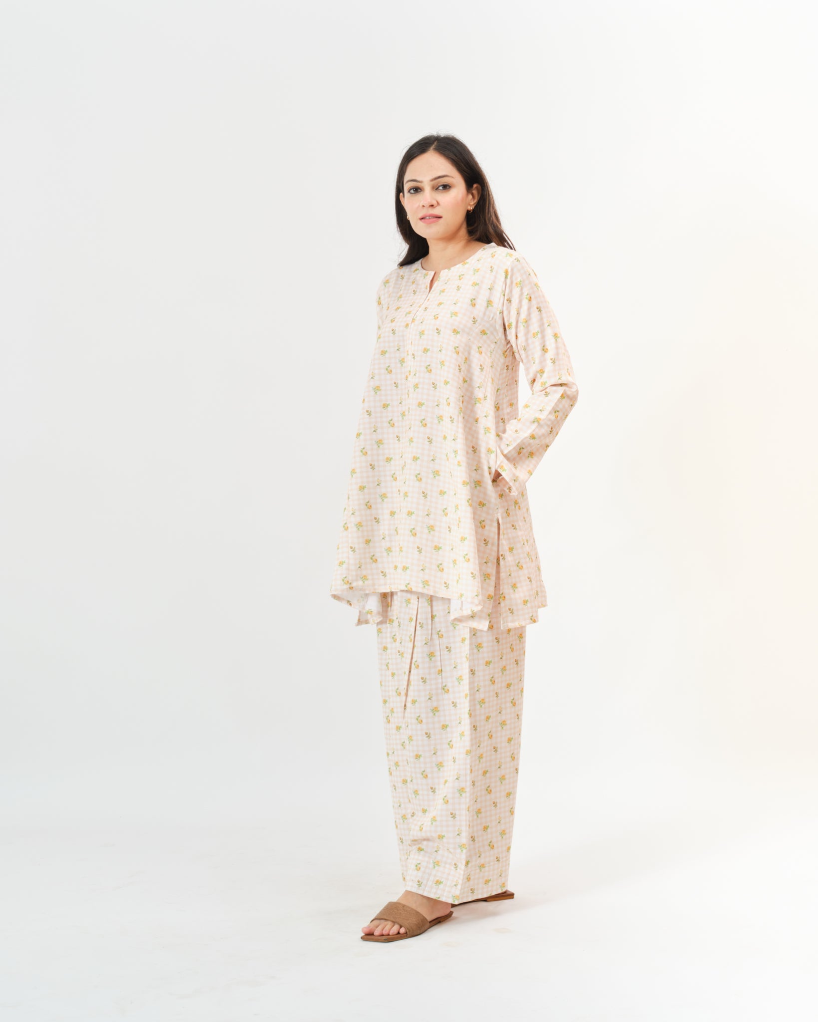 bina β kurta & pants