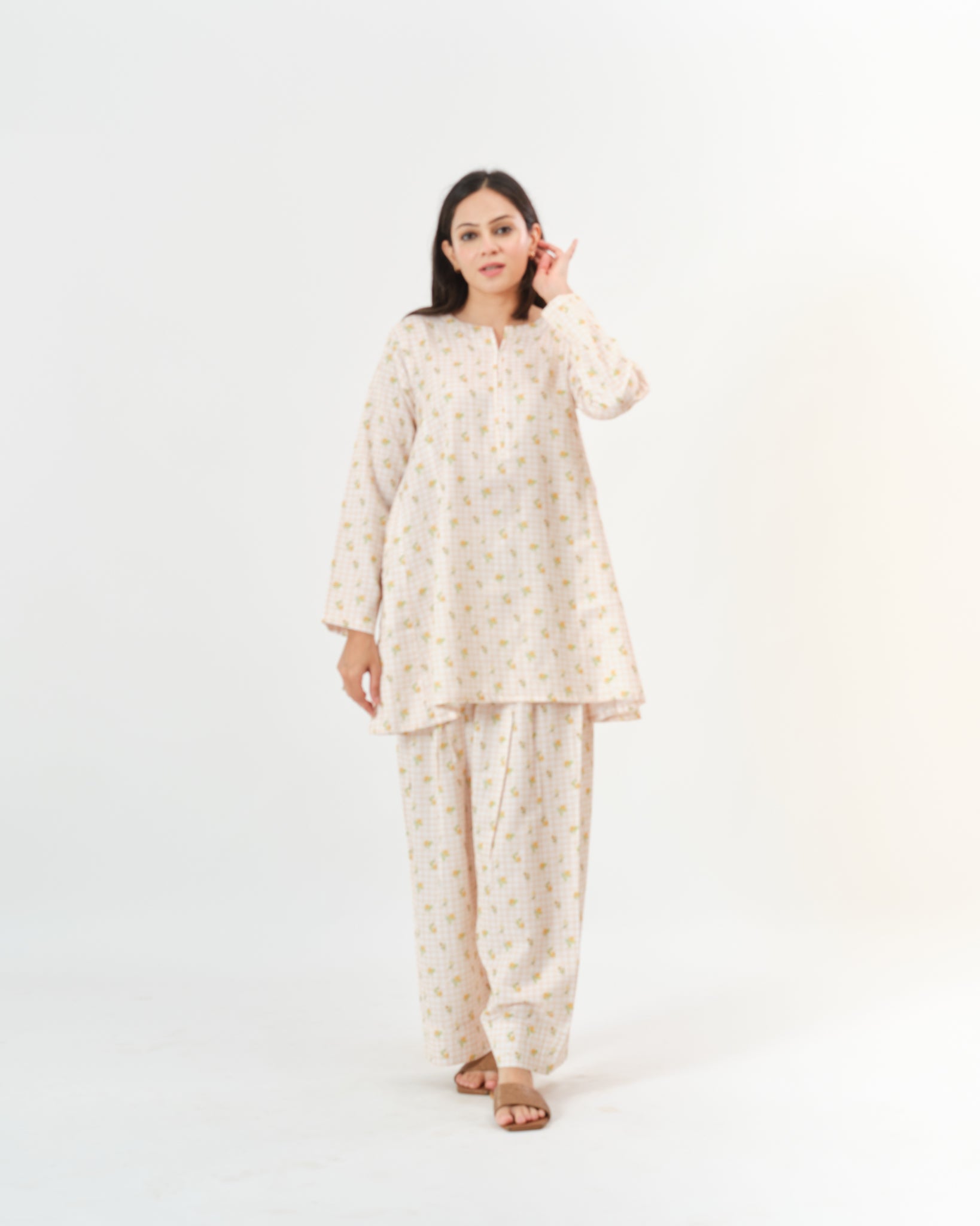 bina β kurta & pants