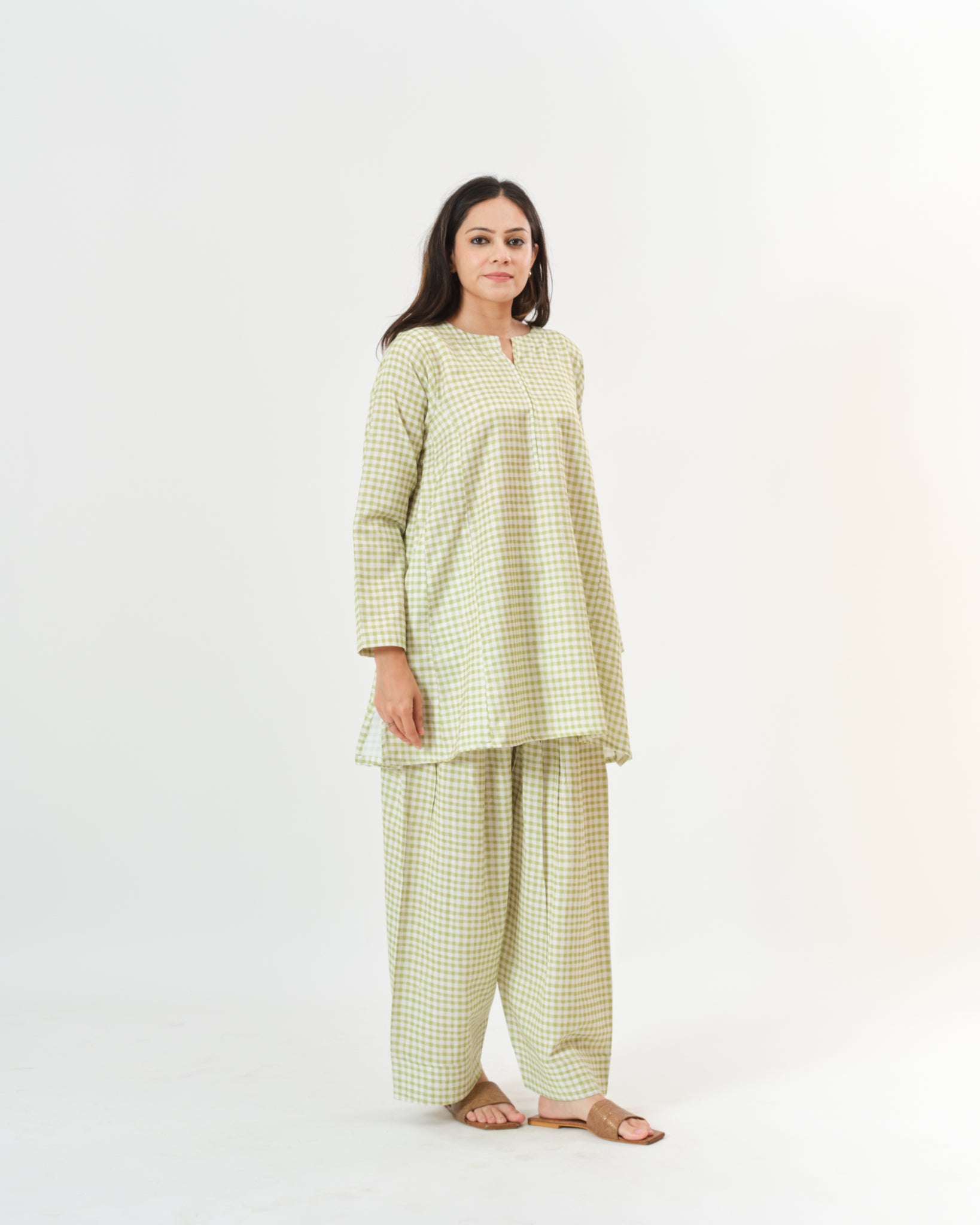farzana β kurta & pants