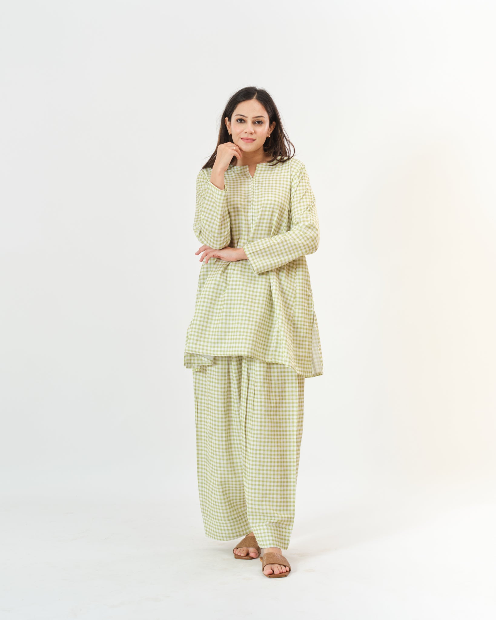 farzana β kurta & pants