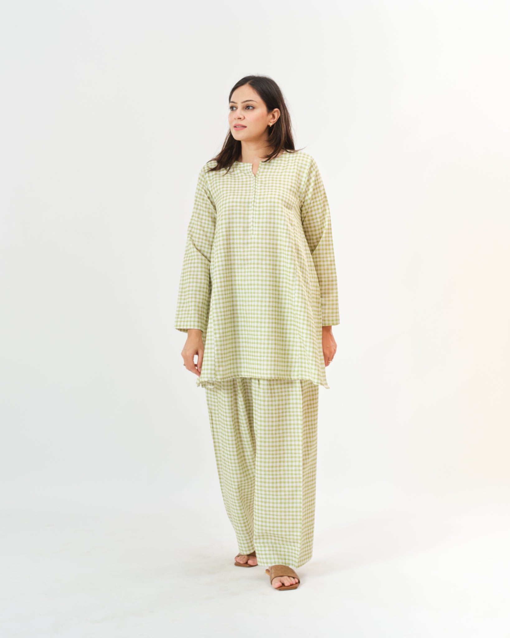 farzana β kurta & pants