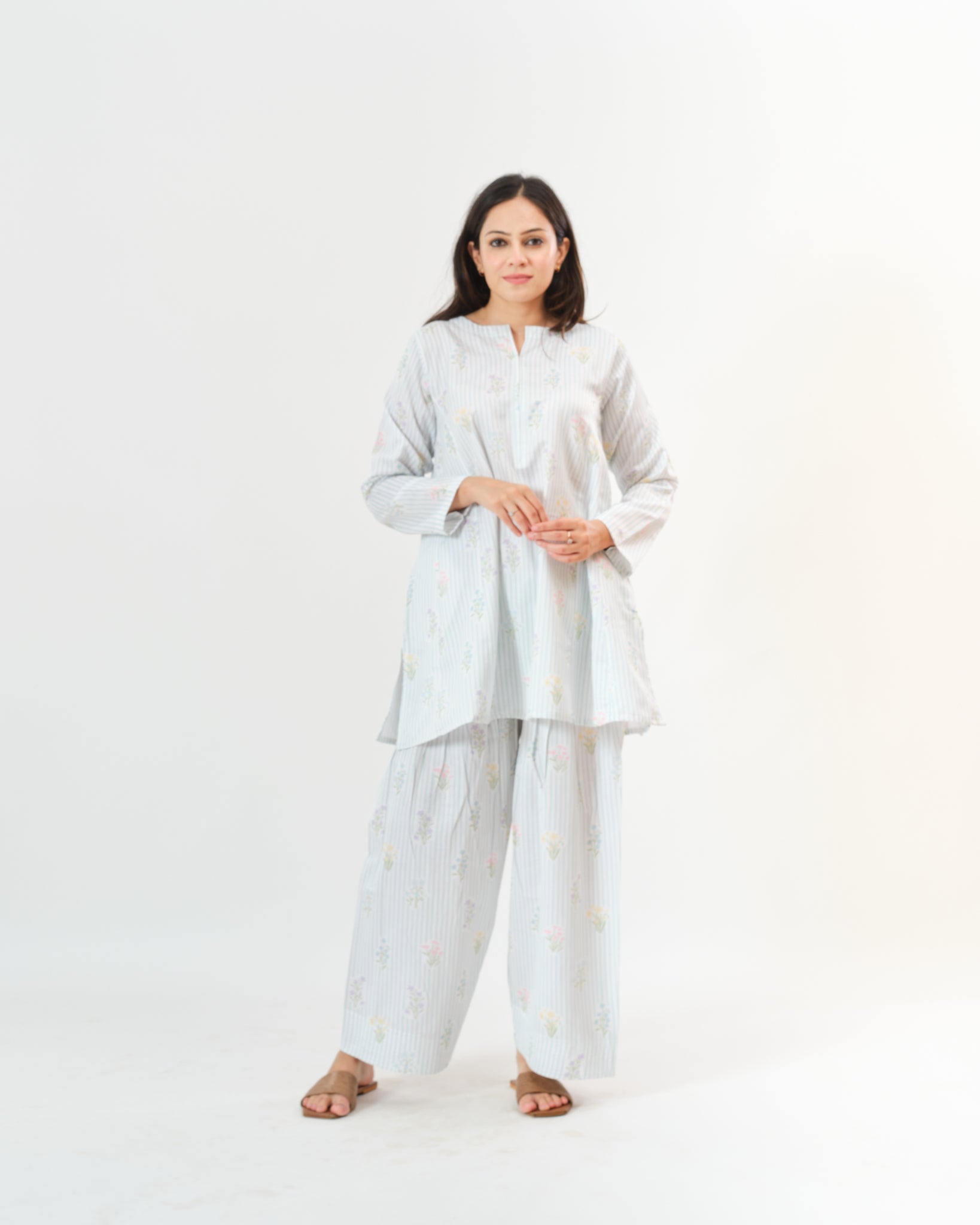 jaanki β kurta & pants