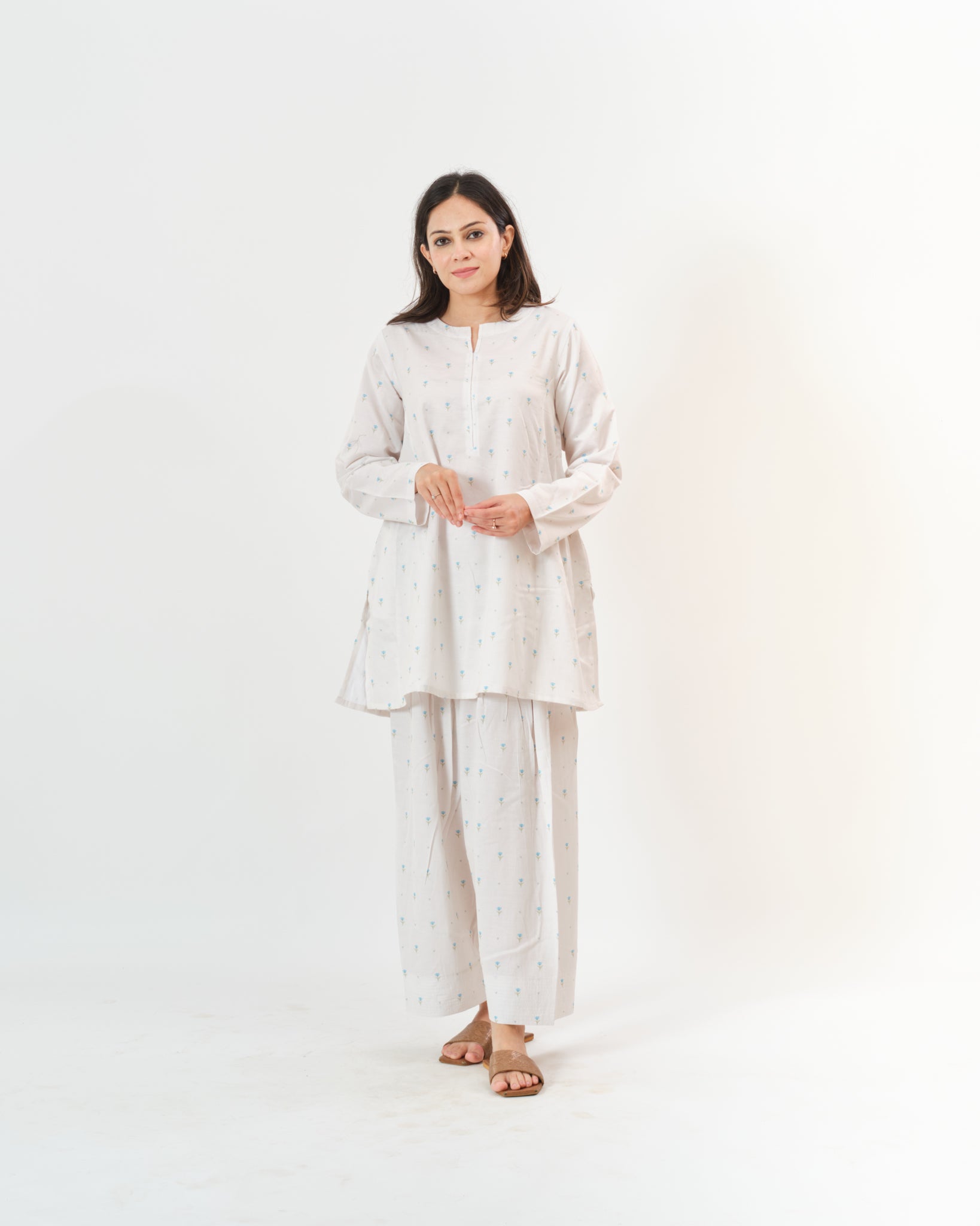 aparna β kurta & pants