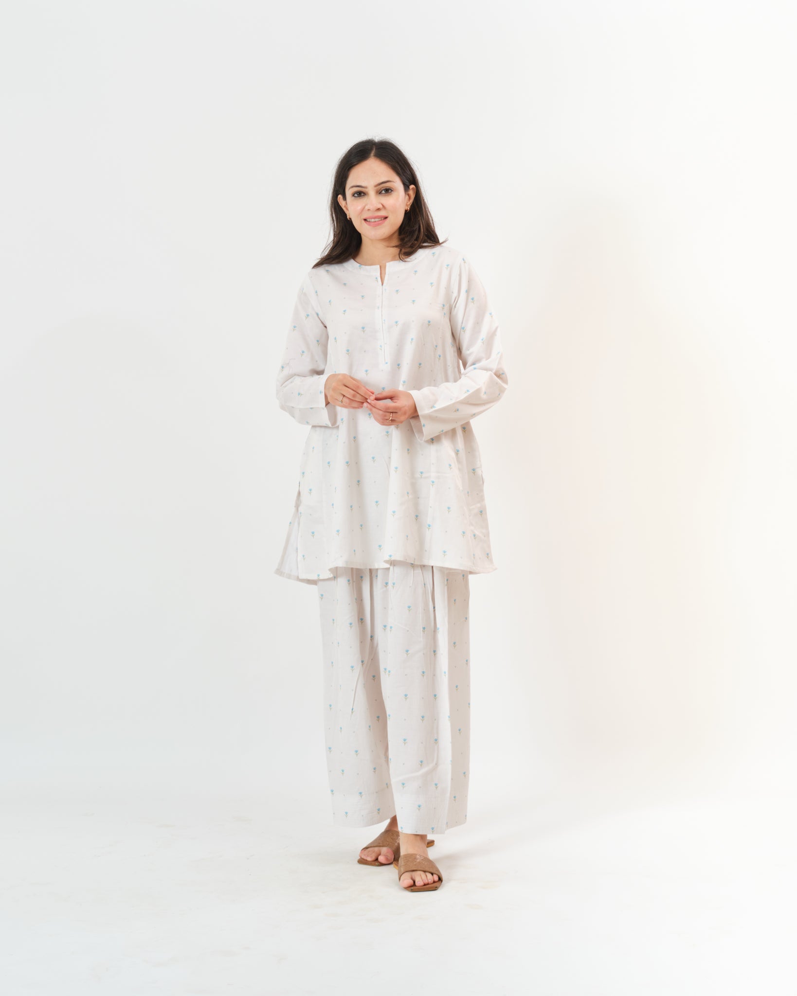 aparna β kurta & pants
