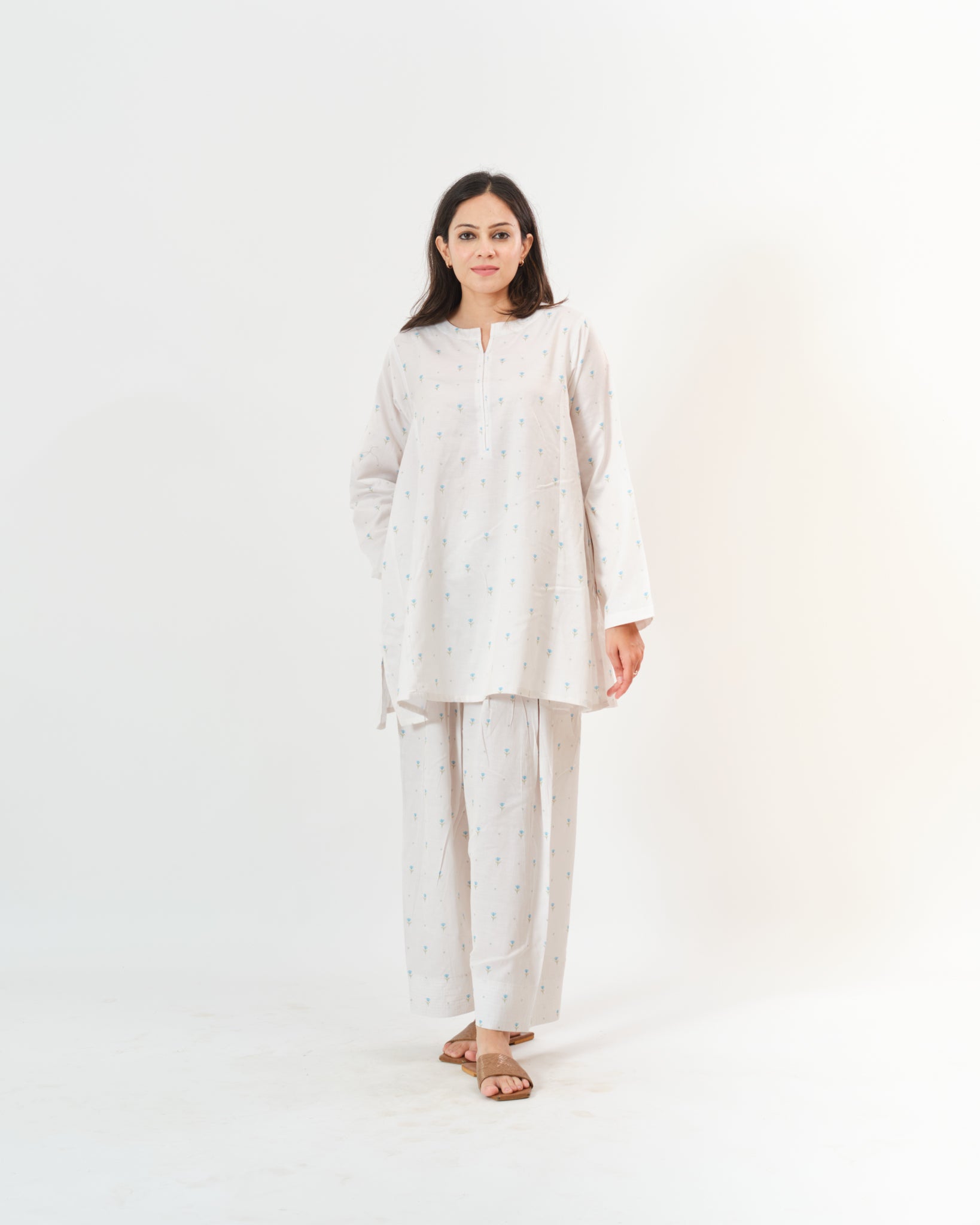aparna β kurta & pants