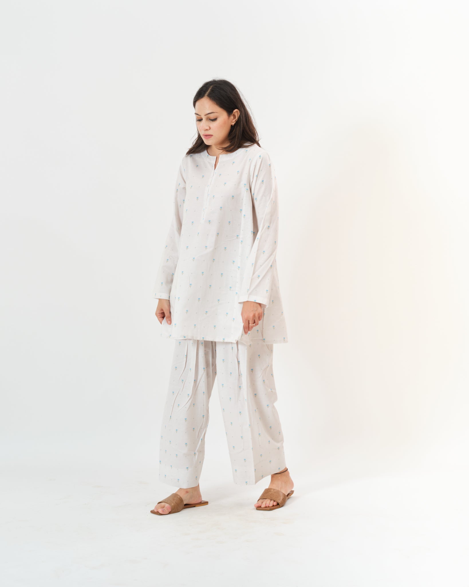 aparna β kurta & pants