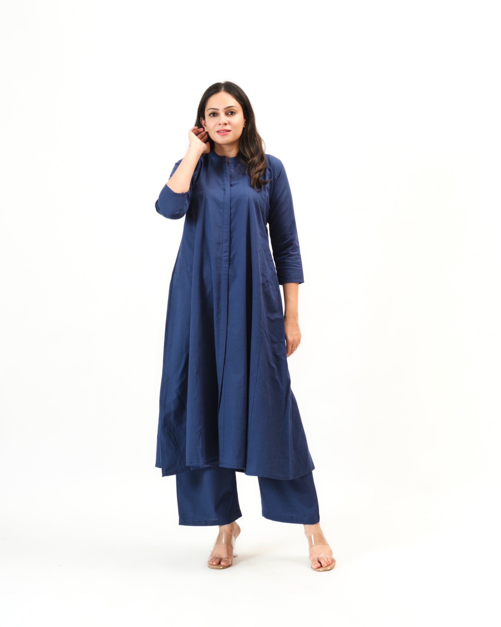 mrunalini β kurta & pants