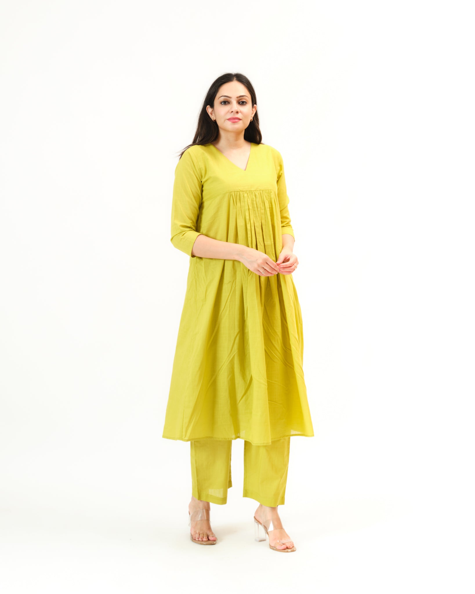 kuro β kurta & pants