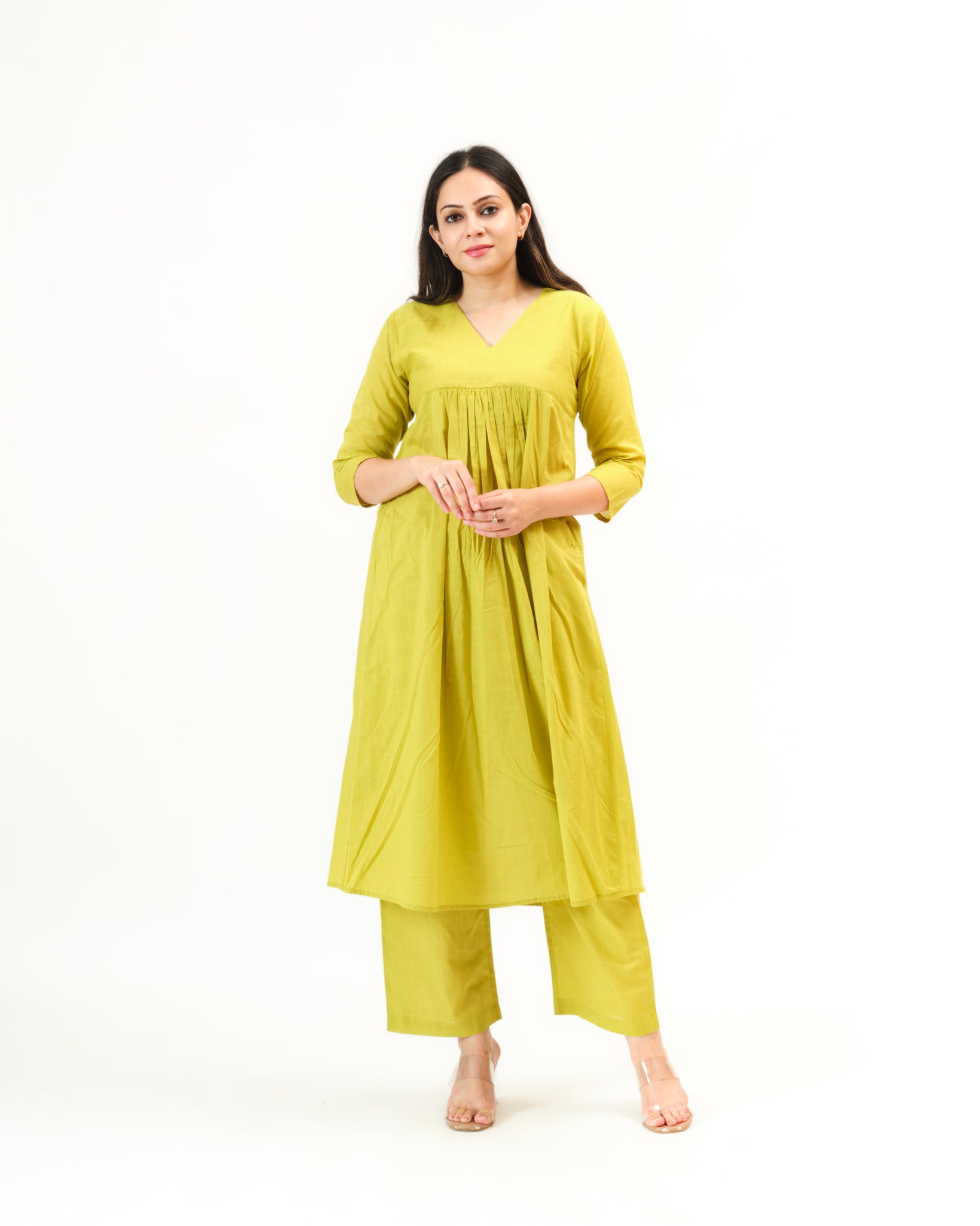 kuro β kurta & pants