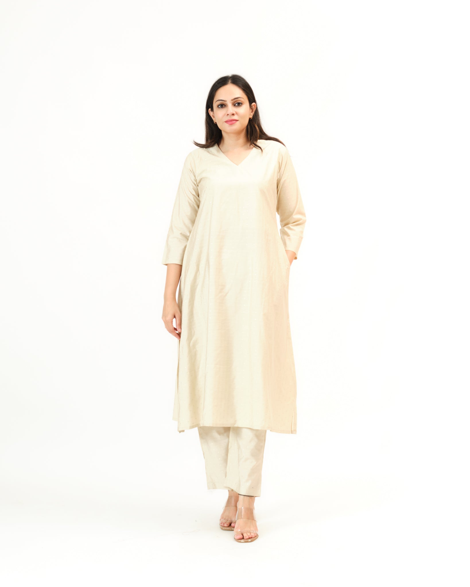 varija β kurta & pants