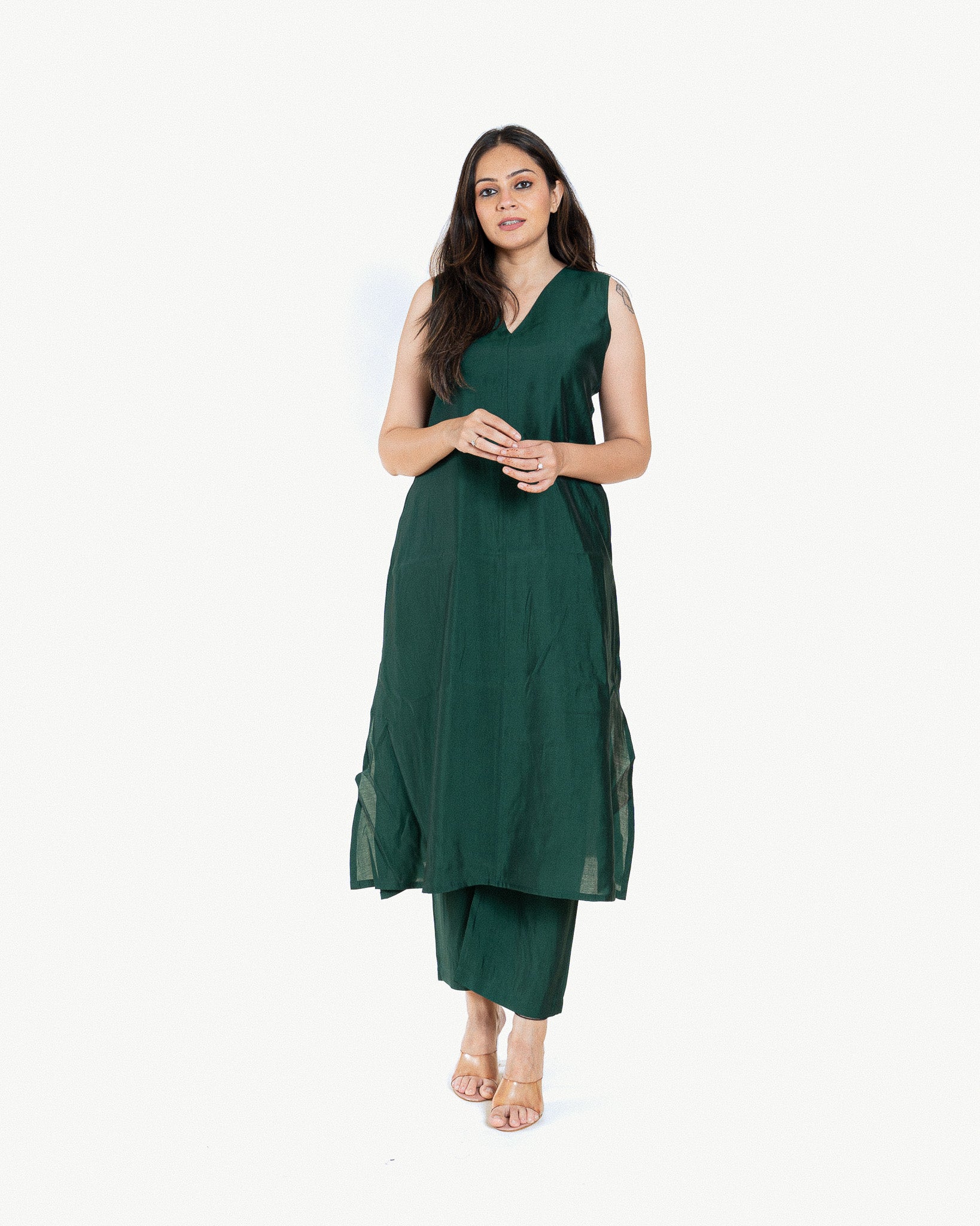 varn β kurta & pants