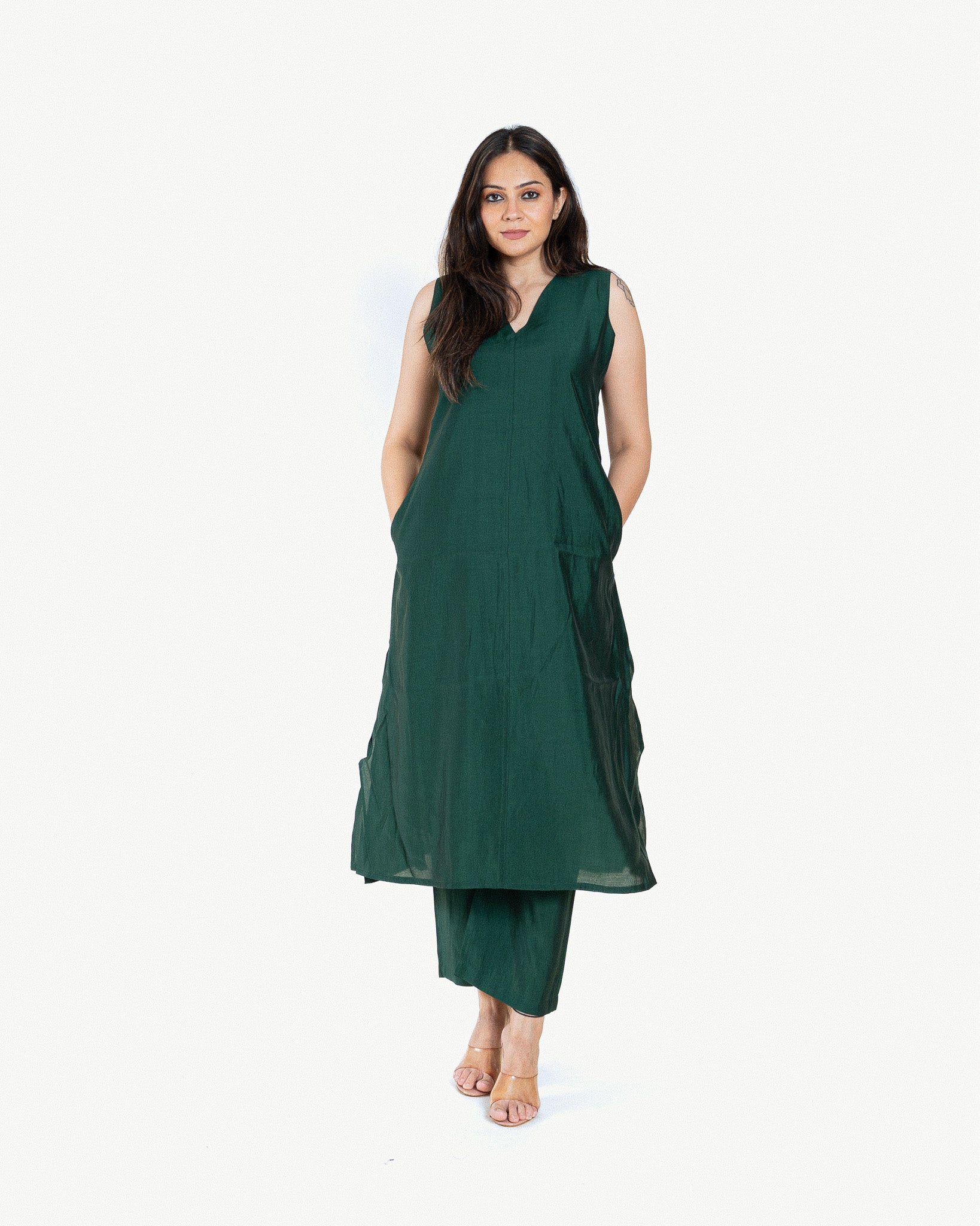 varn β kurta & pants