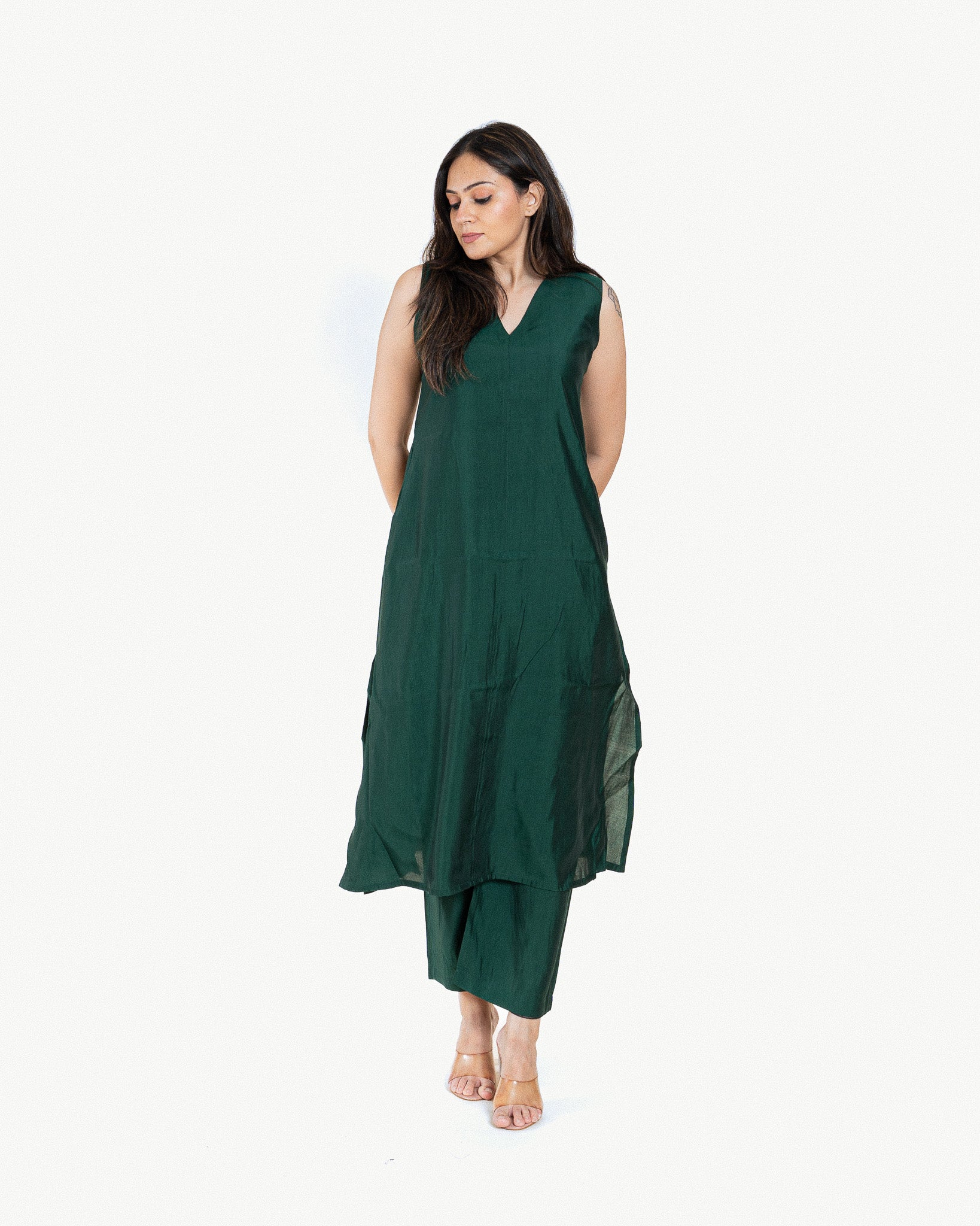 varn β kurta & pants