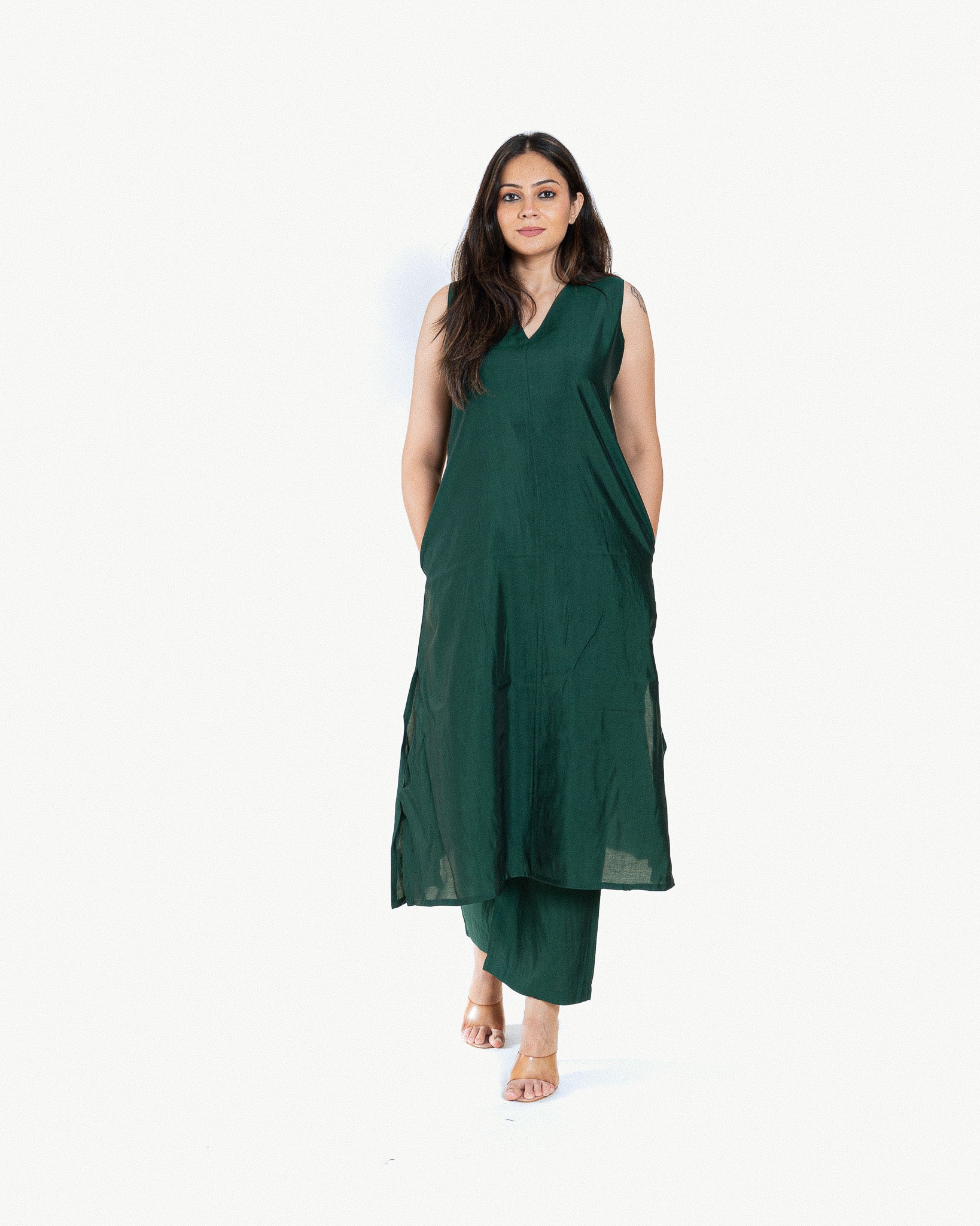 varn β kurta & pants
