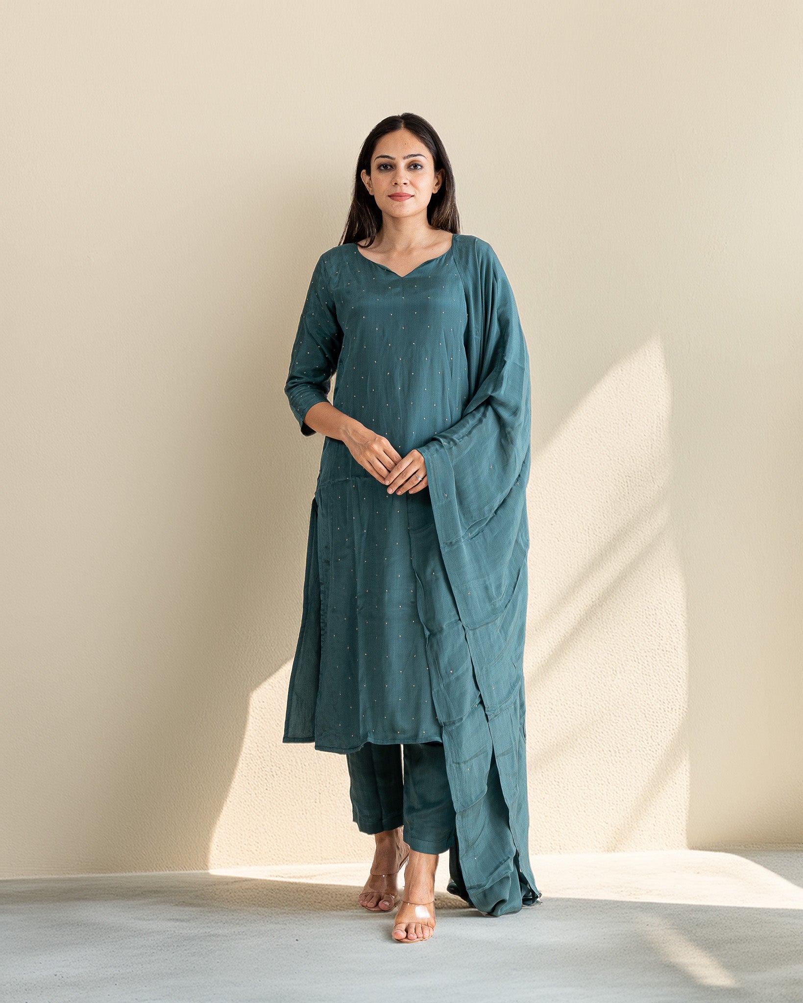 lekha β kurta, pants & dupatta