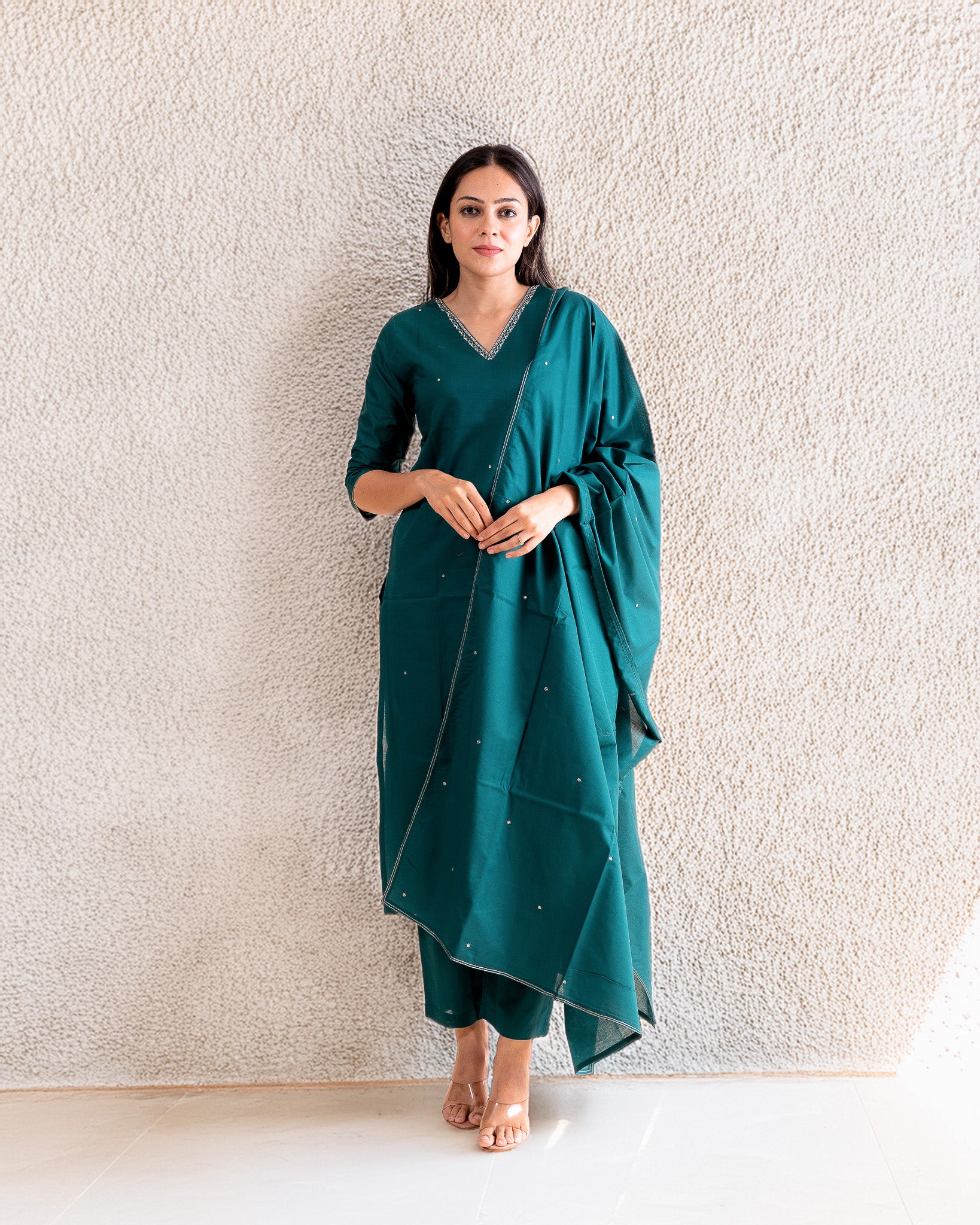 naaz β kurta, pants & dupatta