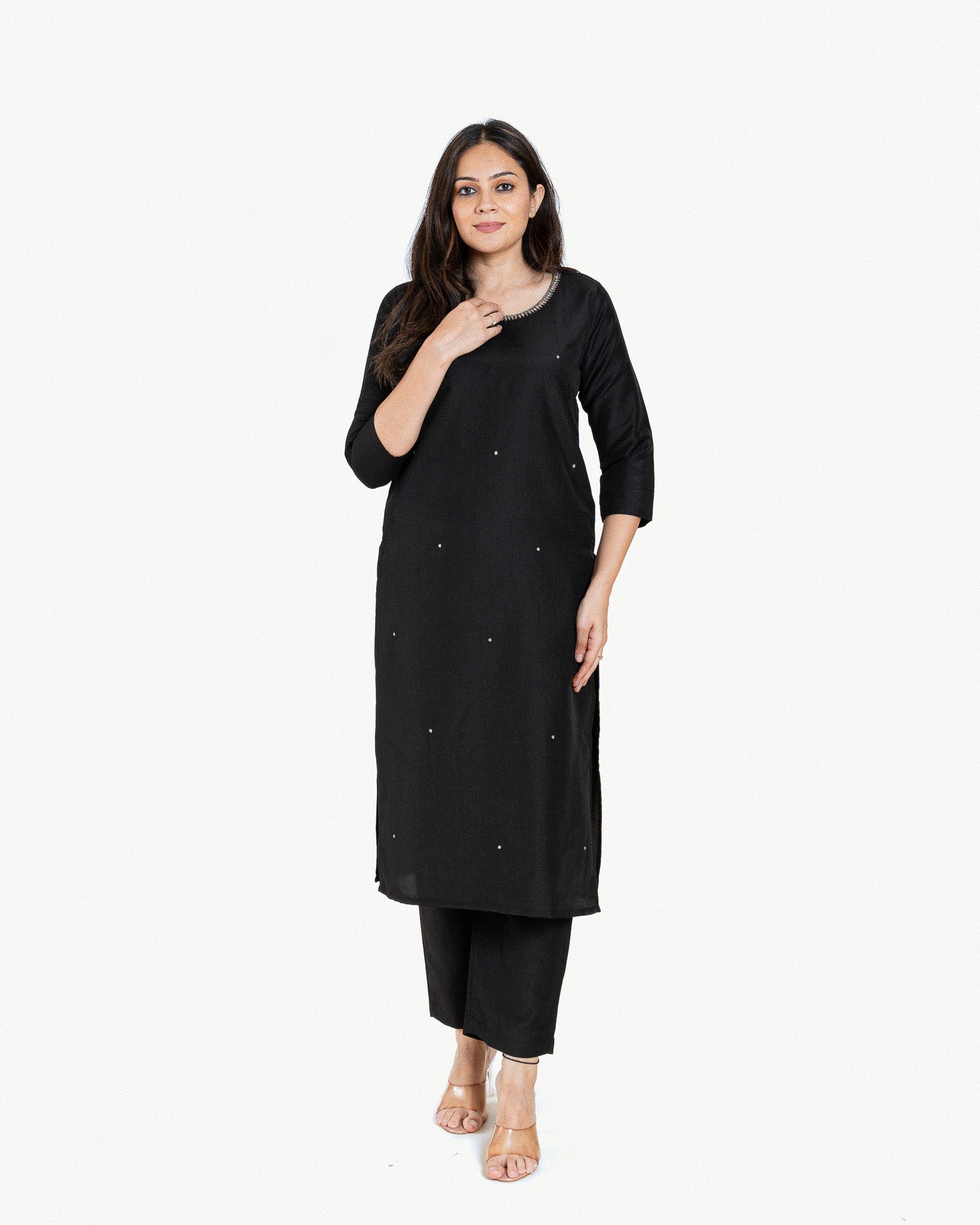 raahat β kurta & pants