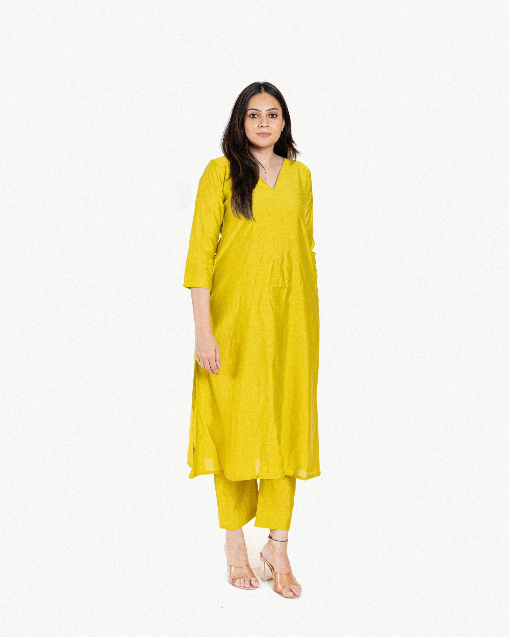 saga β kurta & pants