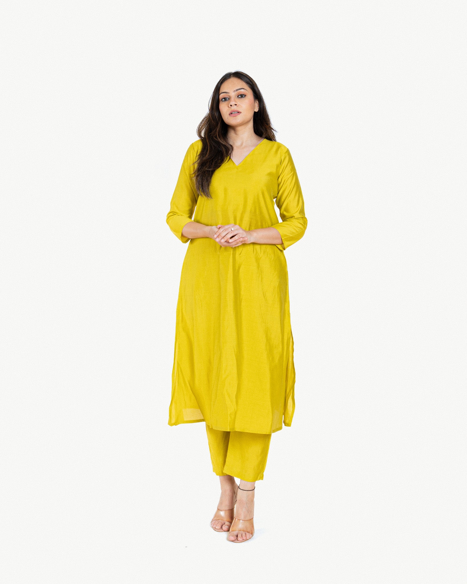 saga β kurta & pants