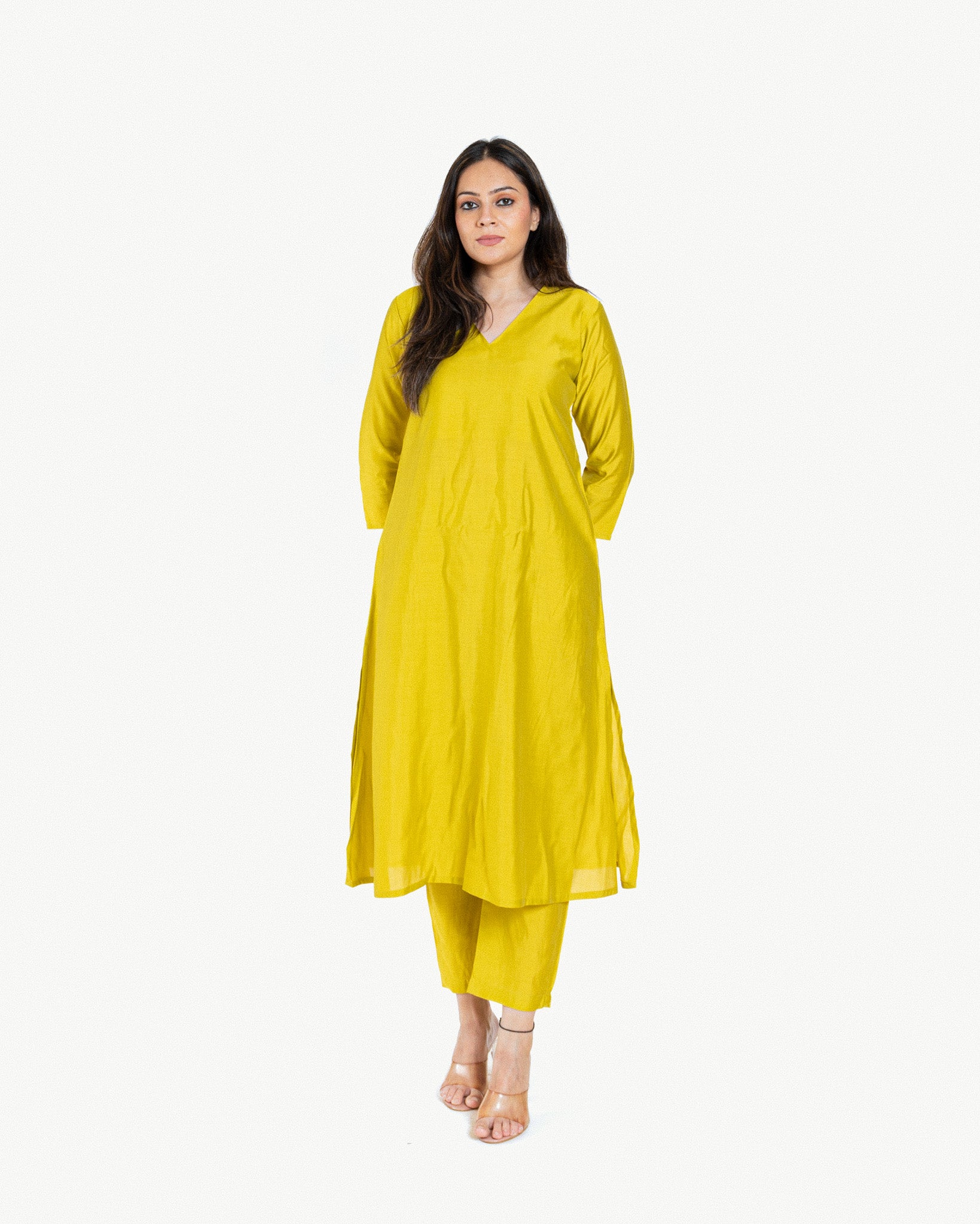 saga β kurta & pants