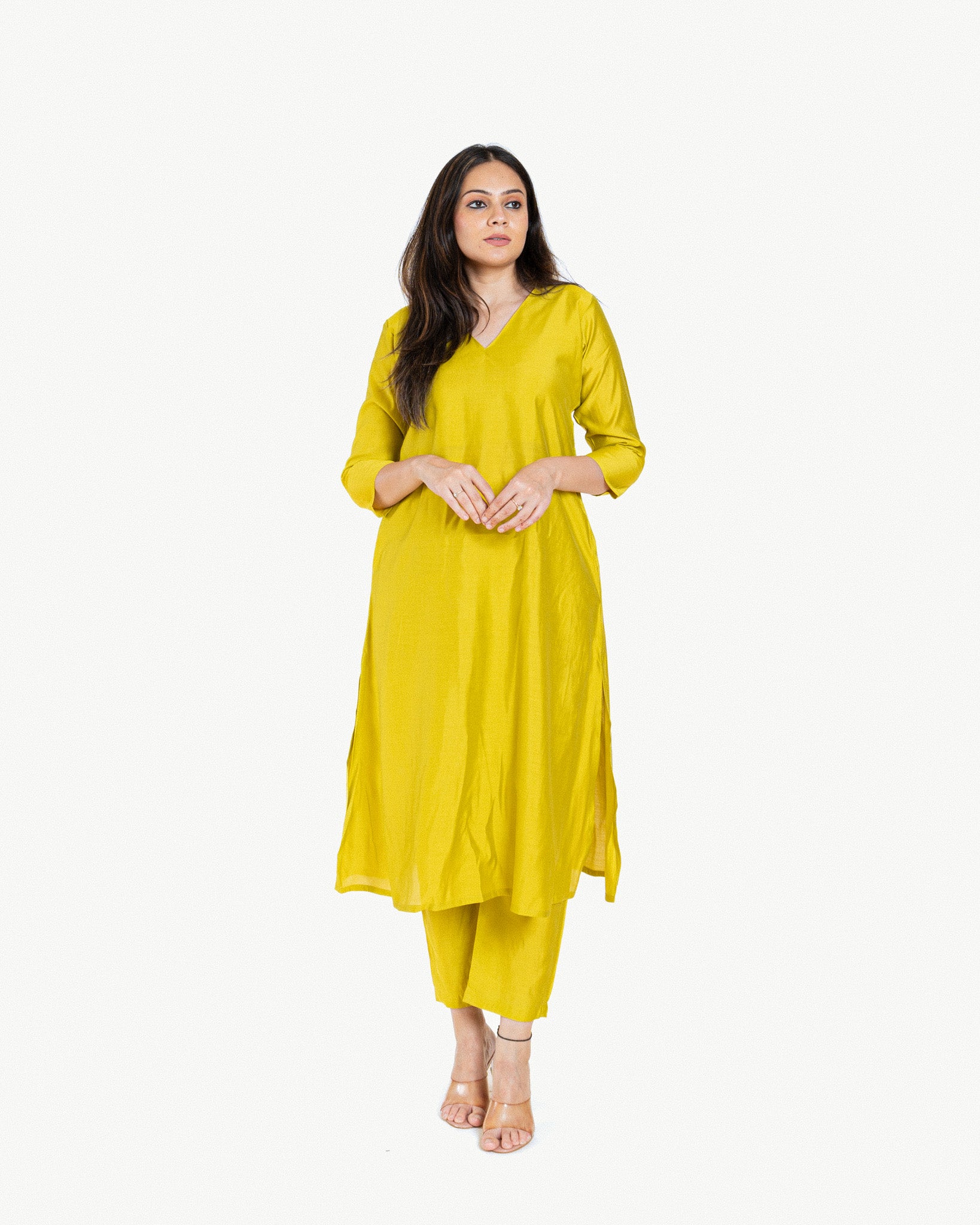 saga β kurta & pants