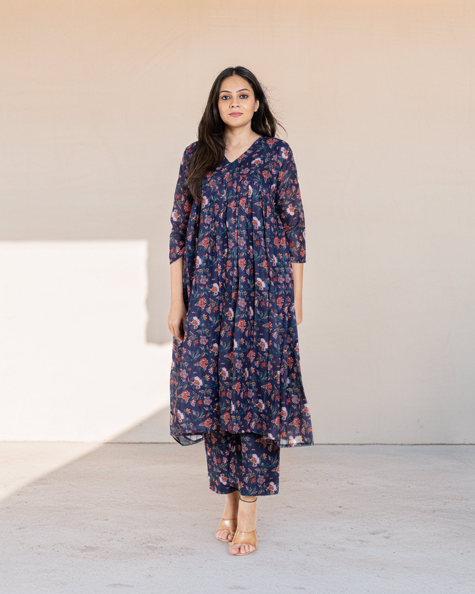 devi β kurta & pants