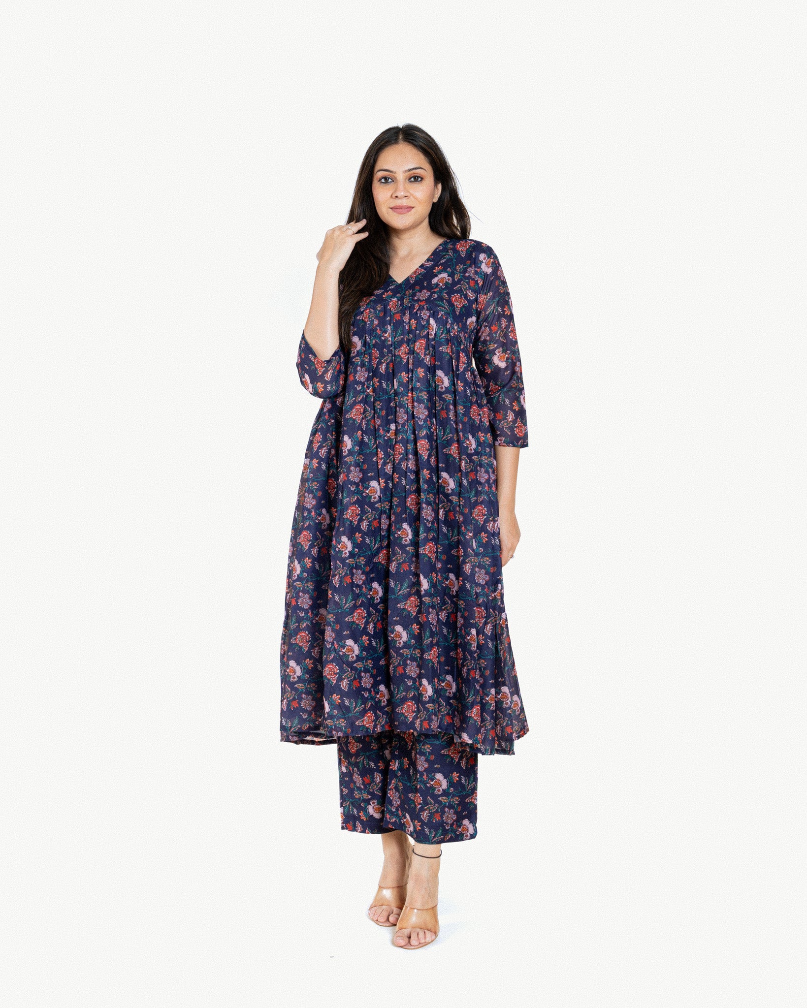 devi β kurta & pants