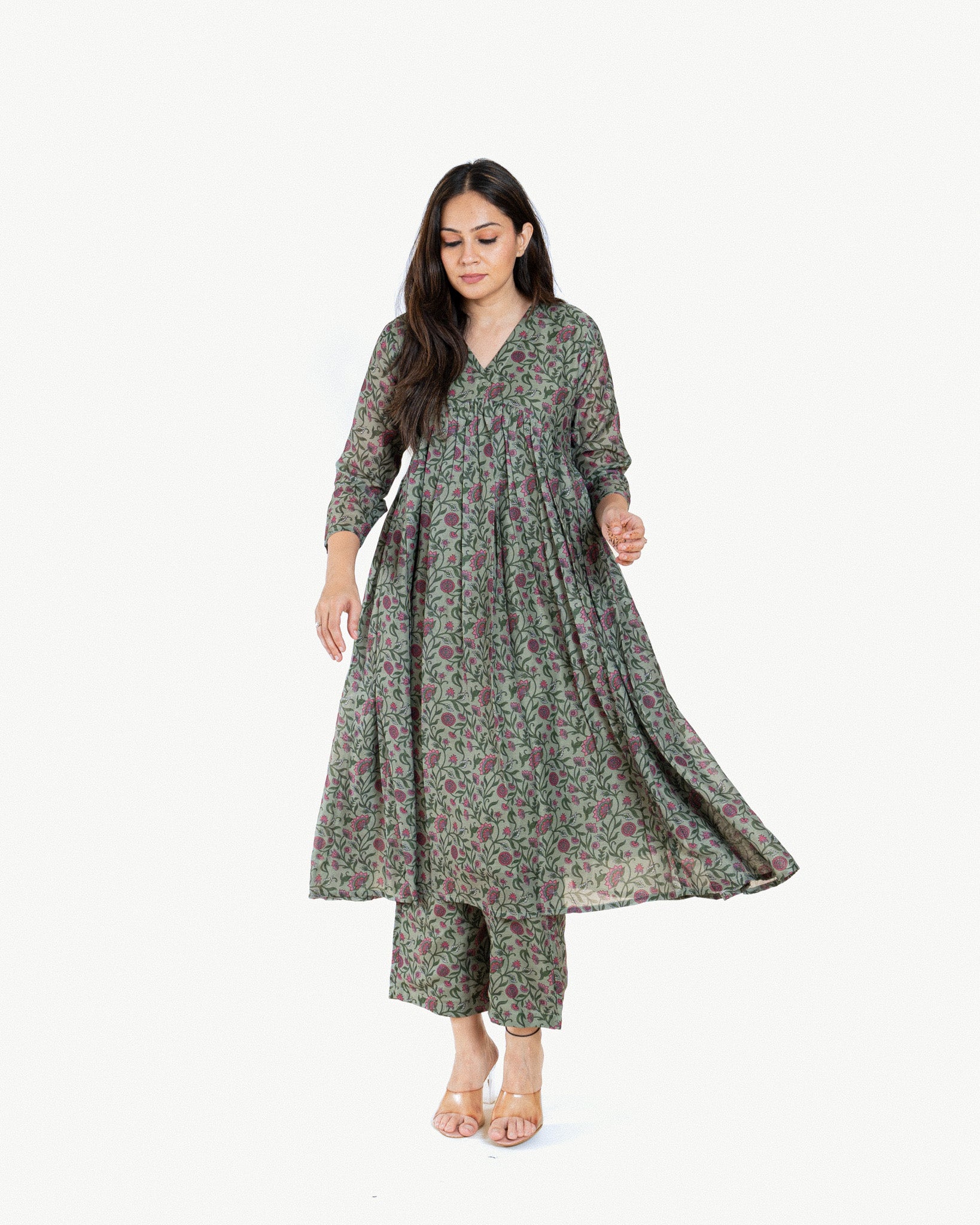 satva β kurta & pants