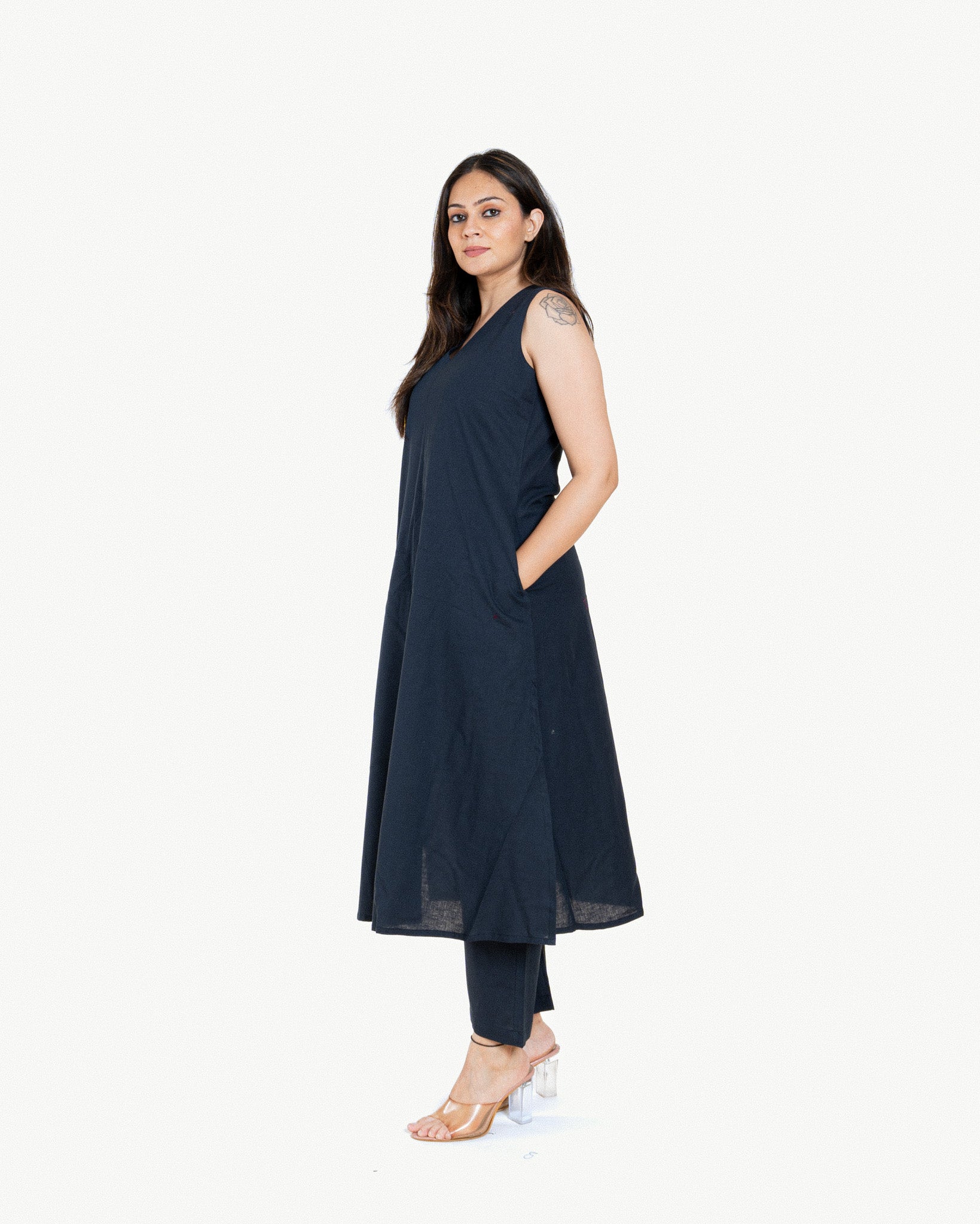 veda β kurta & pants