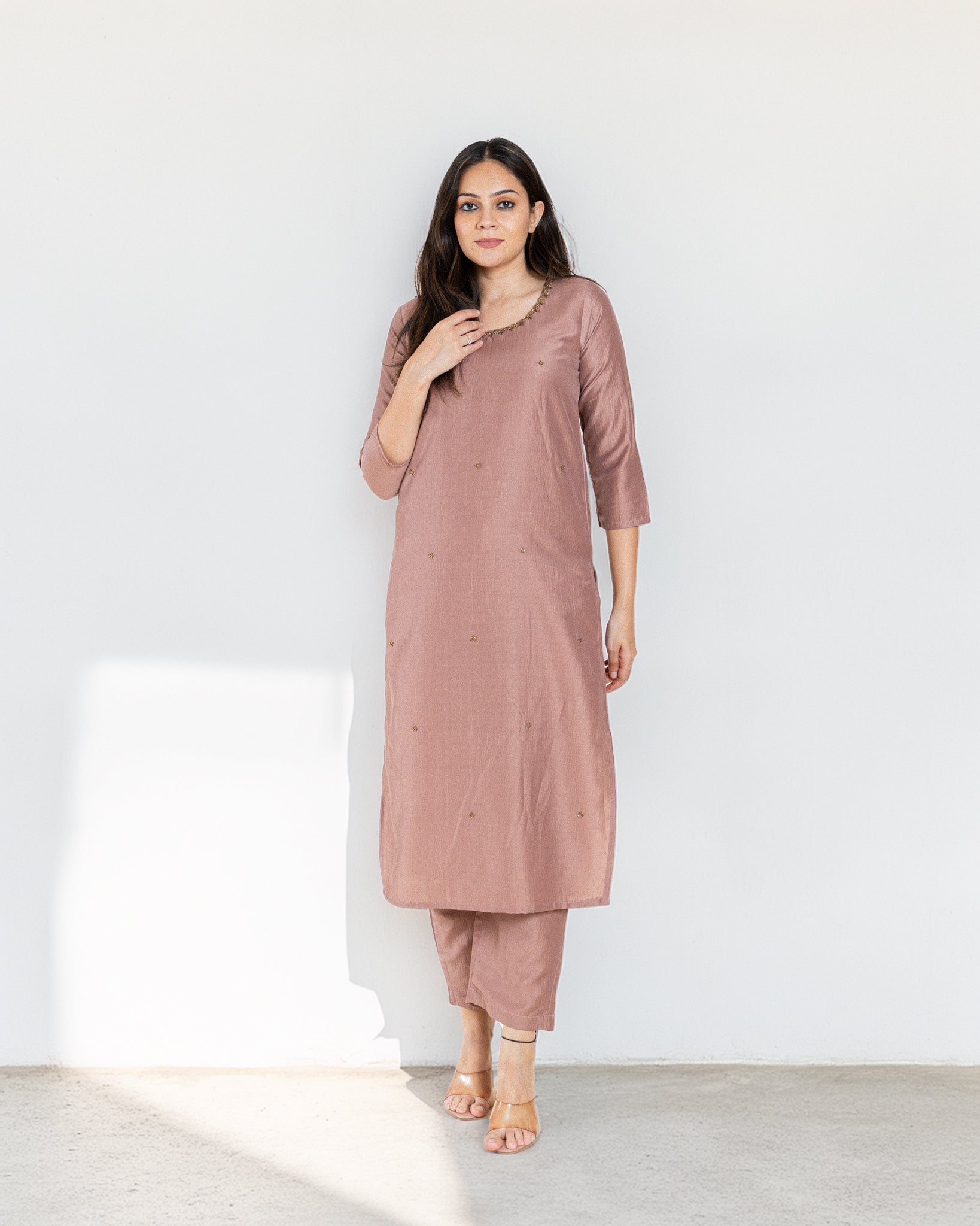 nida β kurta & pants