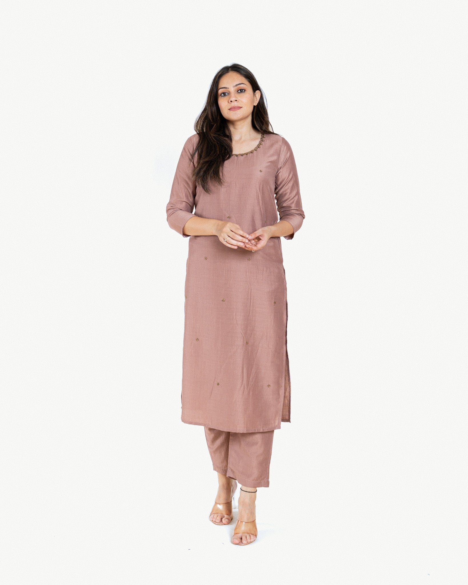 nida β kurta & pants