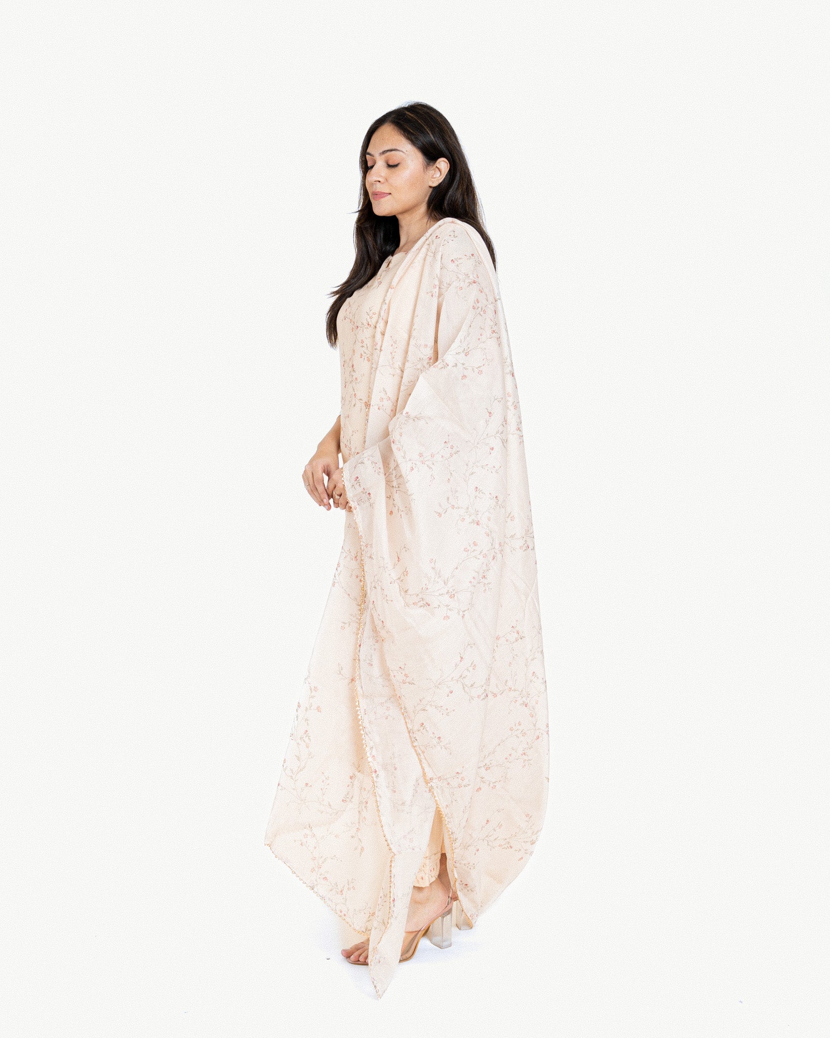 aarohi β kurta, pants & dupatta