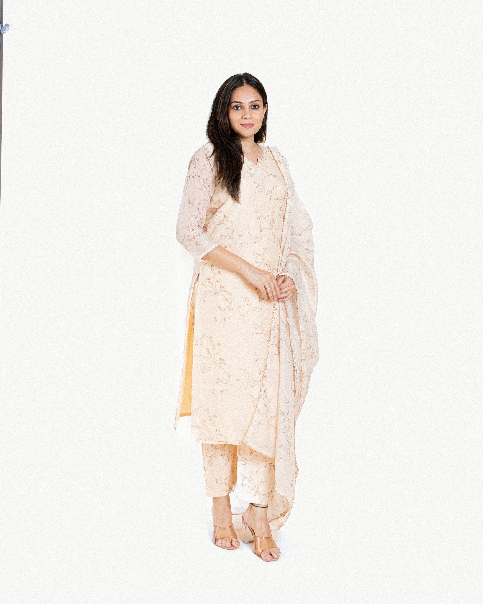 aarohi β kurta, pants & dupatta