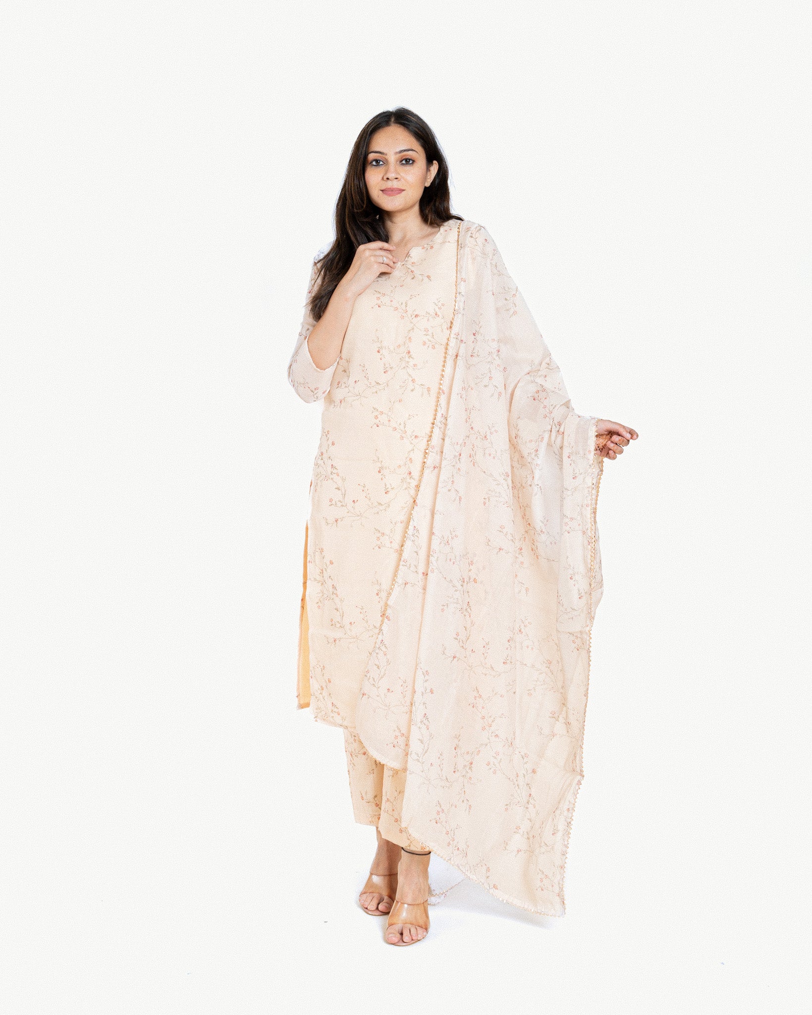 aarohi β kurta, pants & dupatta